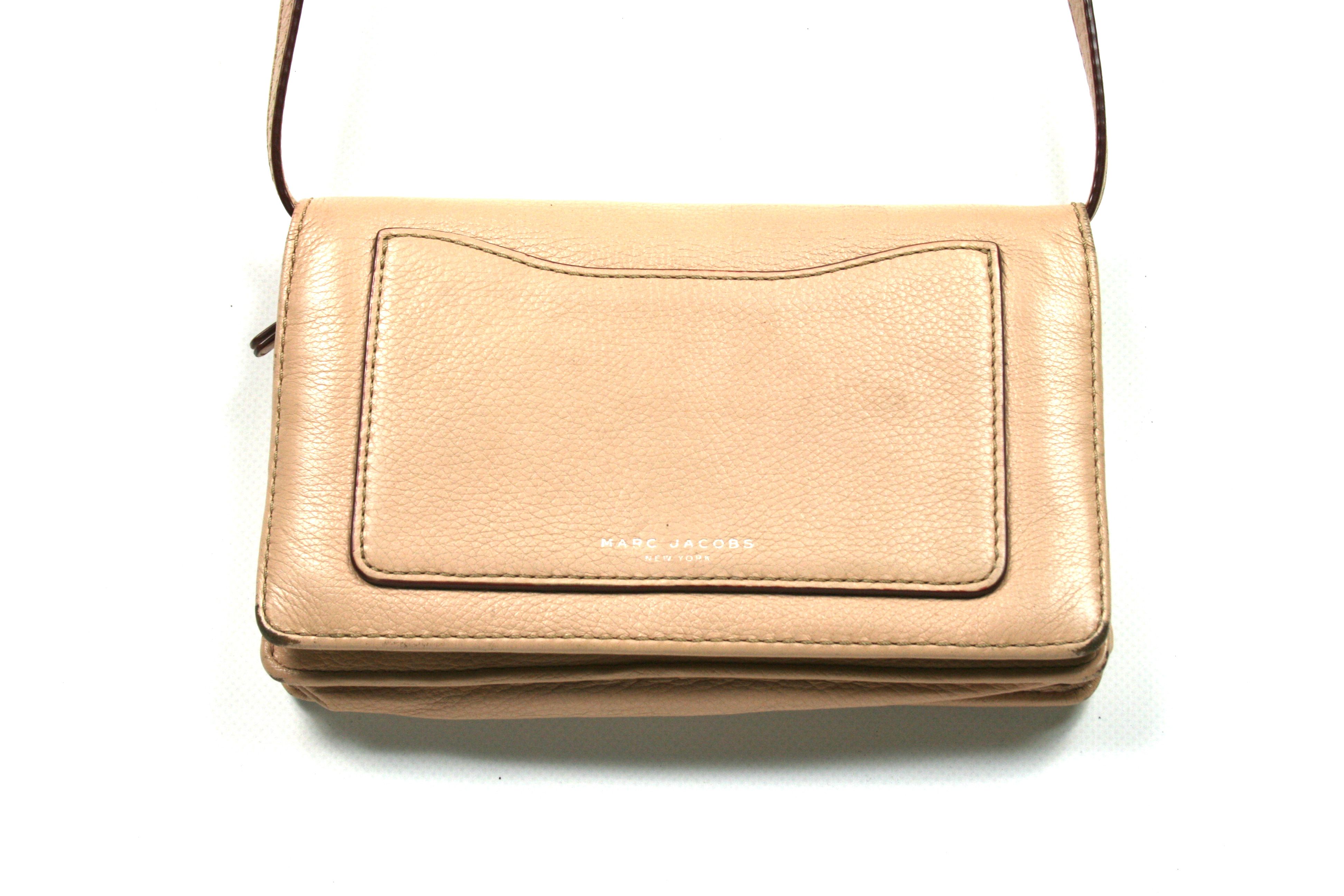 Marc Jacobs Crossbody Leather Strap Wallet Mini Bag Size ONE SIZE - 2 Thumbnail