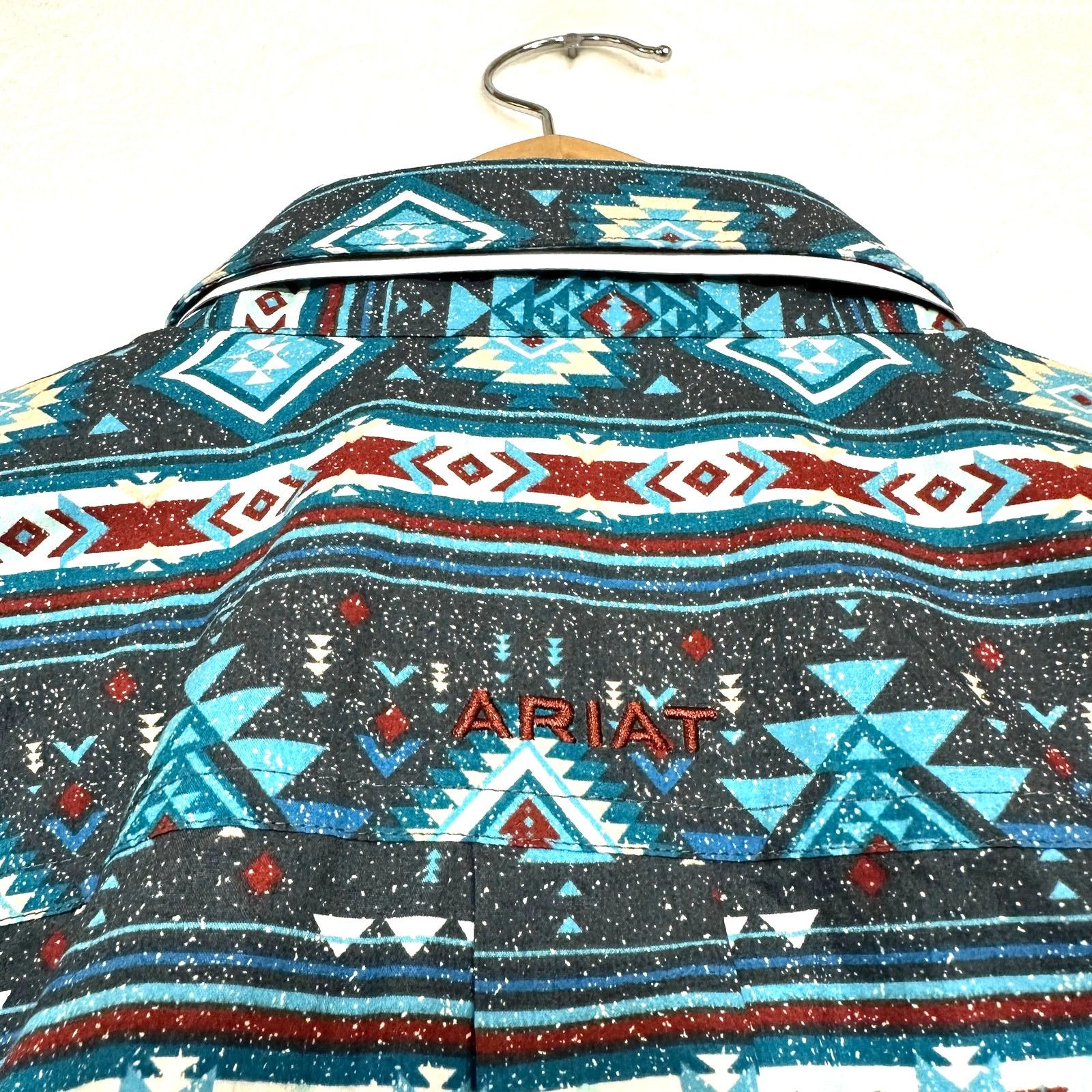Ariat NWT ARIAT Medium Teal Prescott Classic Shirt Serape Aztec Size US M / EU 48-50 / 2 - 7 Thumbnail