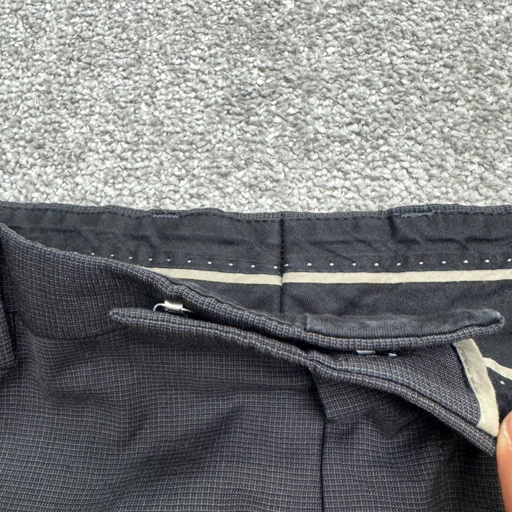 Hugo Boss VINTAGE Hugo Boss Dress Pants Mens 48R Wool Straight Gray Business Casual Formal Workwear Size US 32 / EU 48 - 5 Thumbnail