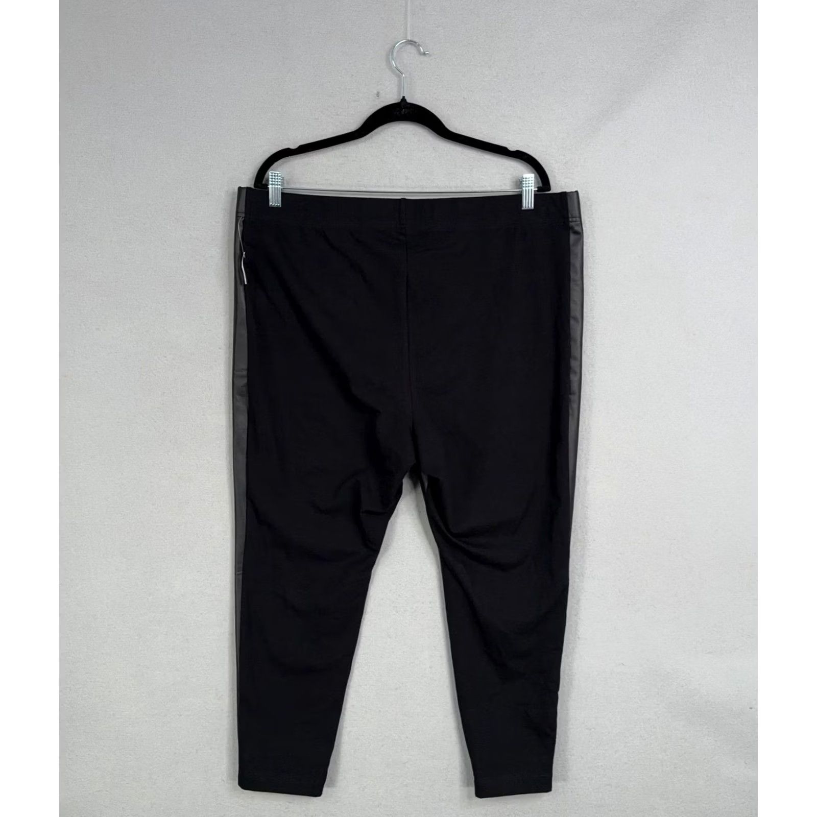 Old Navy Old Navy Leggings Womens XXL Petite Black Faux Leather Mid Rise Ankle Size 27" / US 4 / IT 40 - 5 Thumbnail