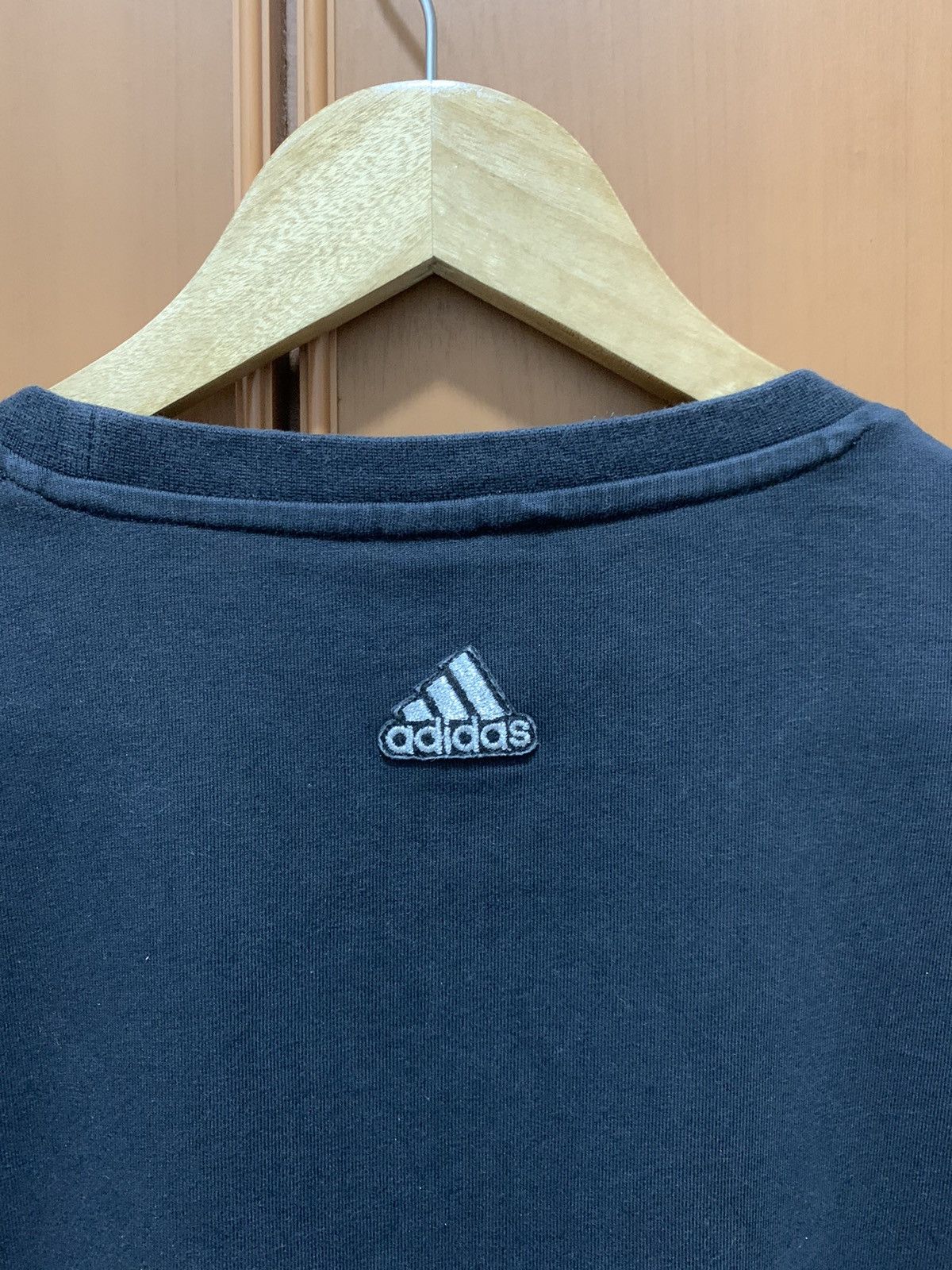 Adidas 🔥🔥🔥Adidas Moussy Tee Size US M / EU 48-50 / 2 - 9 Thumbnail