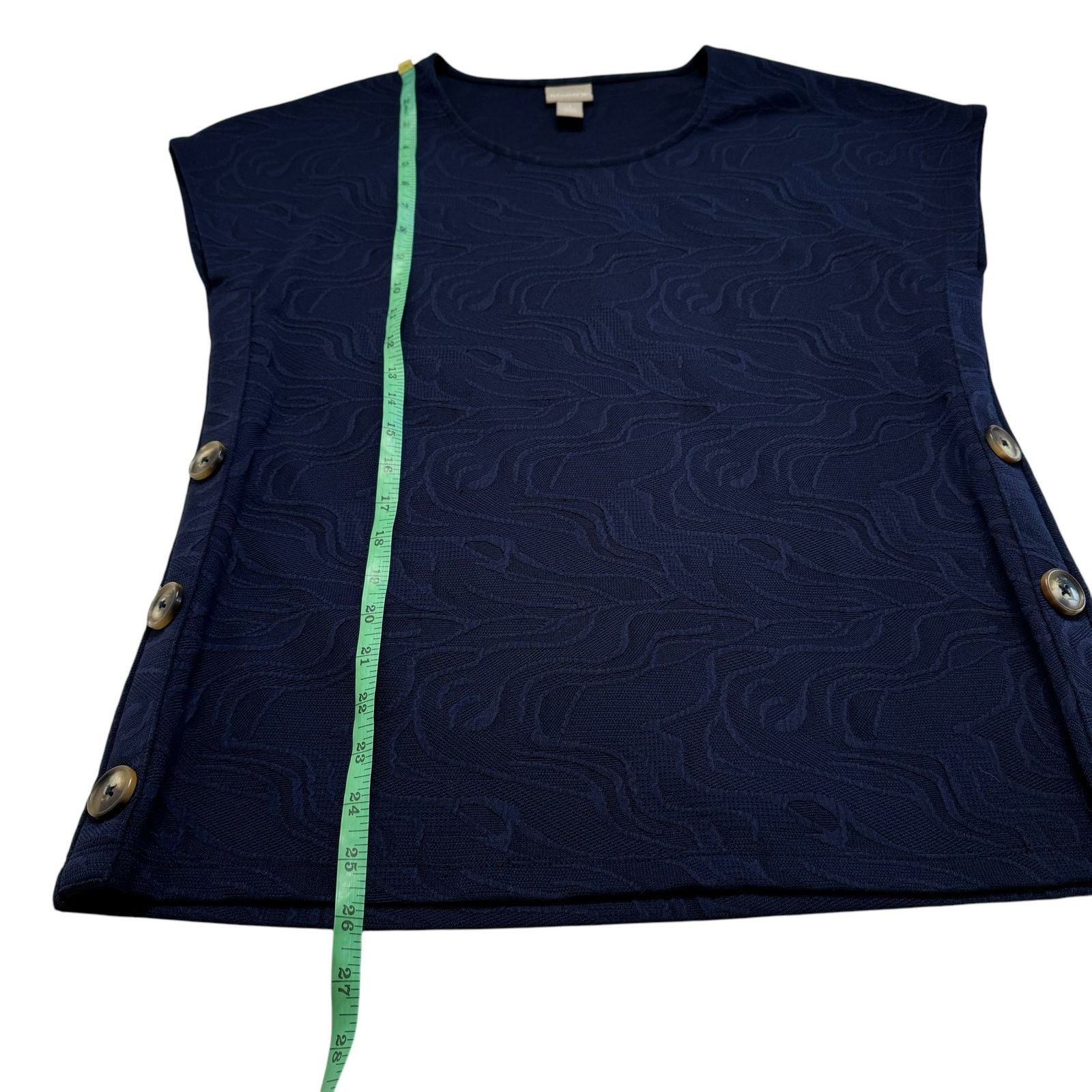 Chicos CHICOS Navy Blue Textured Side Button Knit Blouse Medium (1) Size M / US 6-8 / IT 42-44 - 8 Thumbnail