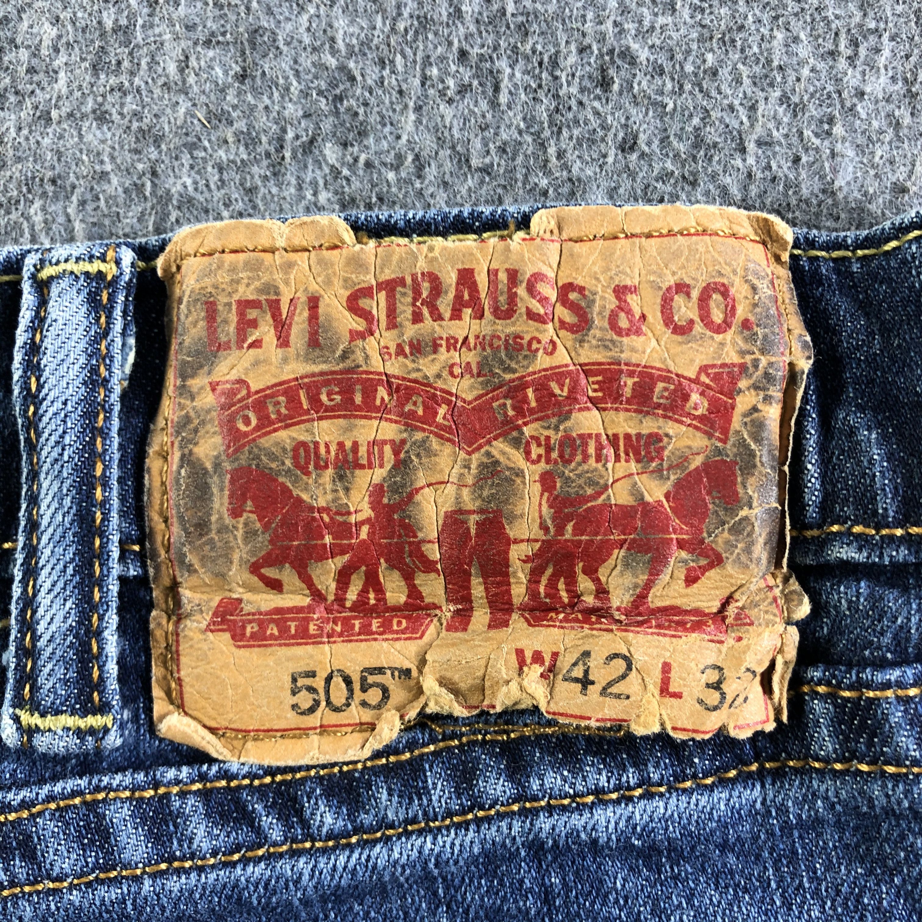 Levi's Vintage Blue Wash Levis 505 Jeans-J4297 Size US 41 - 5 Thumbnail