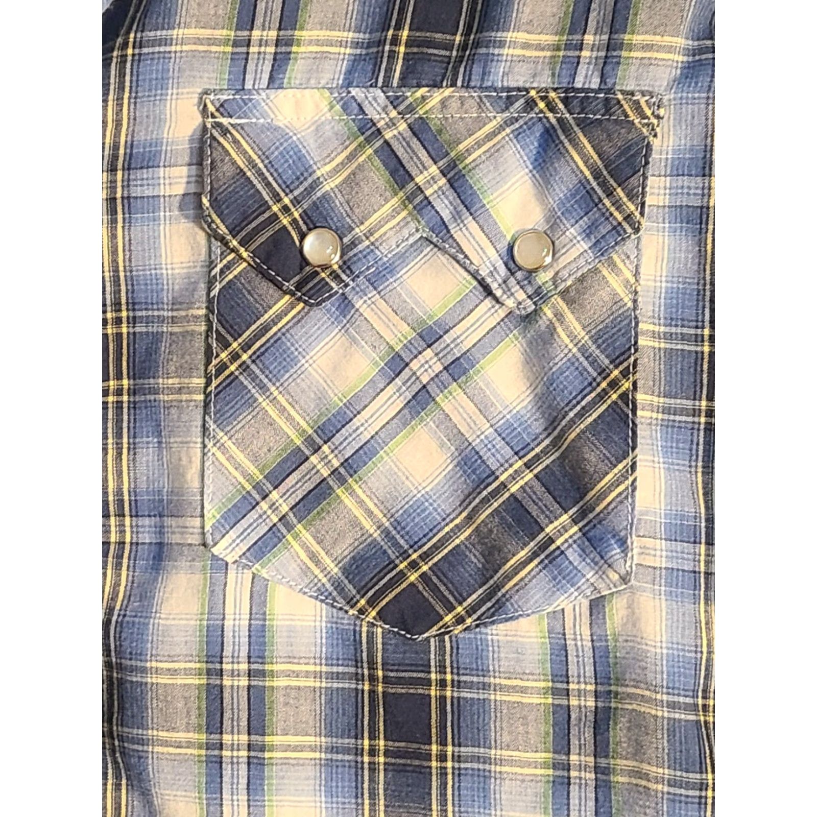 Wrangler VINTAGE Wrangler Shirt Western Plaid Pearl Snap Blue White Mens Medium Long Sleeve Button-Up Gr... Size US M / EU 48-50 / 2 - 5 Thumbnail
