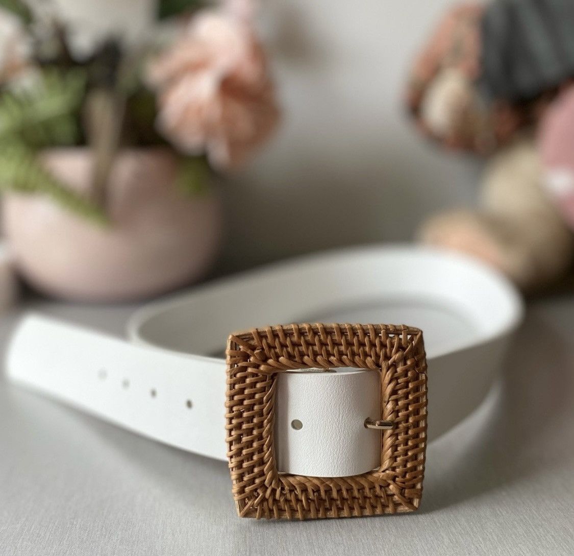 Other WHITE LEATHER WIDE WOVEN WICKER SQUARE BUCKLE BELT SZ M Size ONE SIZE - 4 Thumbnail