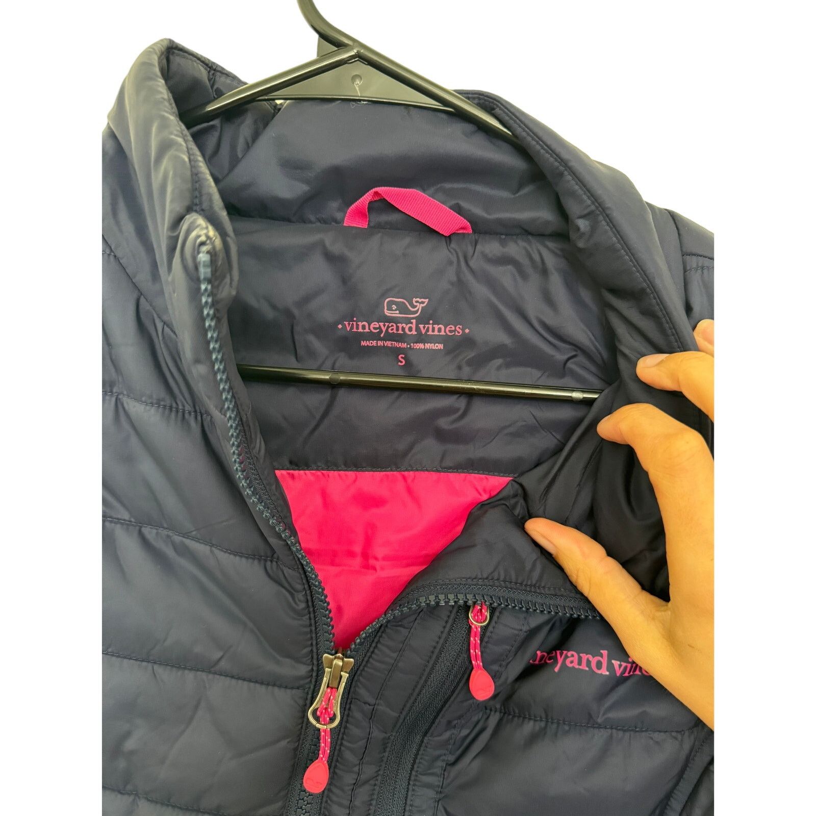 Vineyard Vines Vineyard Vines Mountain Weekend Puffer Vest Navy Pink Small Size S / US 4 / IT 40 - 3 Thumbnail