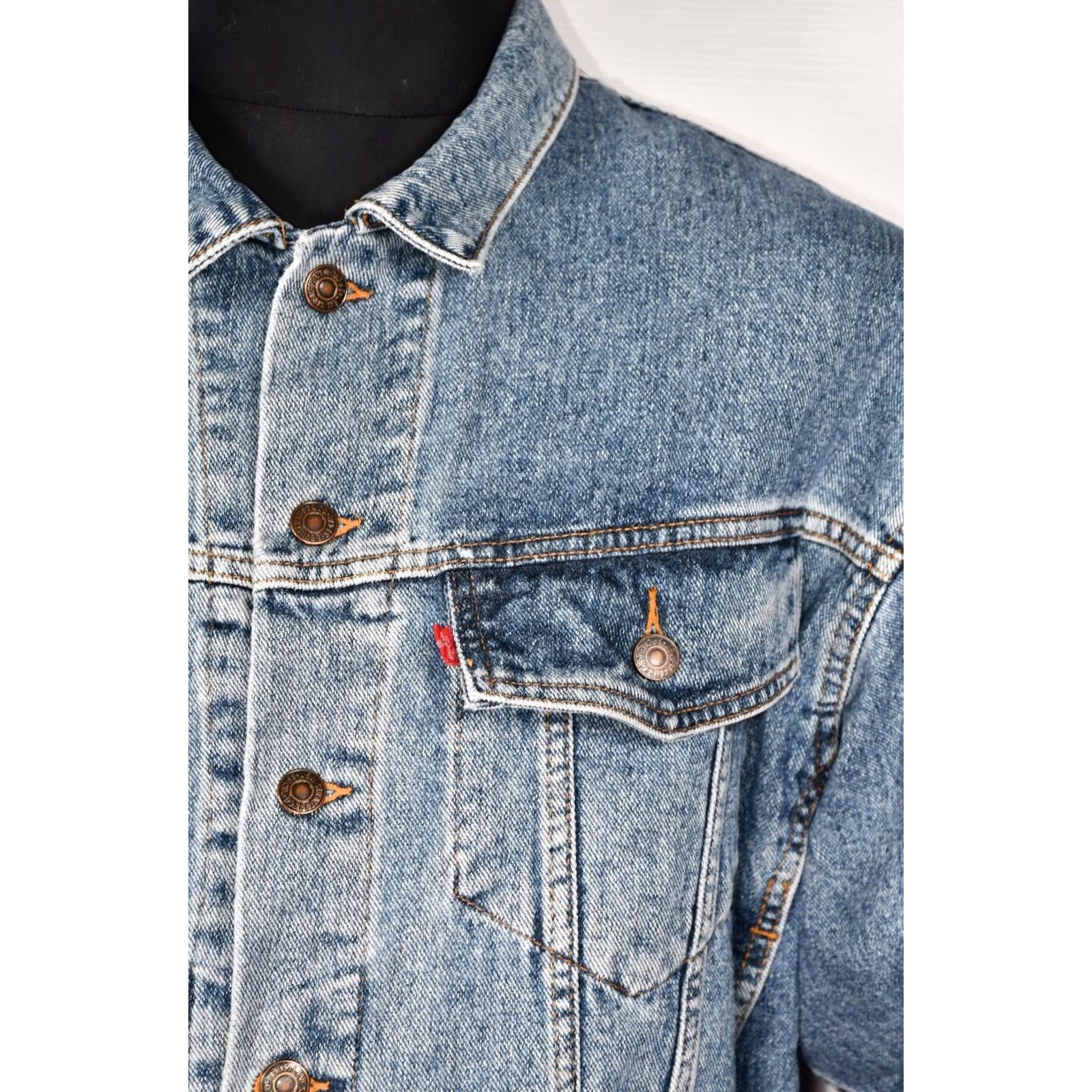 Levi's VINTAGE Levi's Trucker Jacket Denim Button Men's M 70598 4891 Blue Cotton Classic 100% Denim Jeans Coat Size US M / EU 48-50 / 2 - 5 Thumbnail
