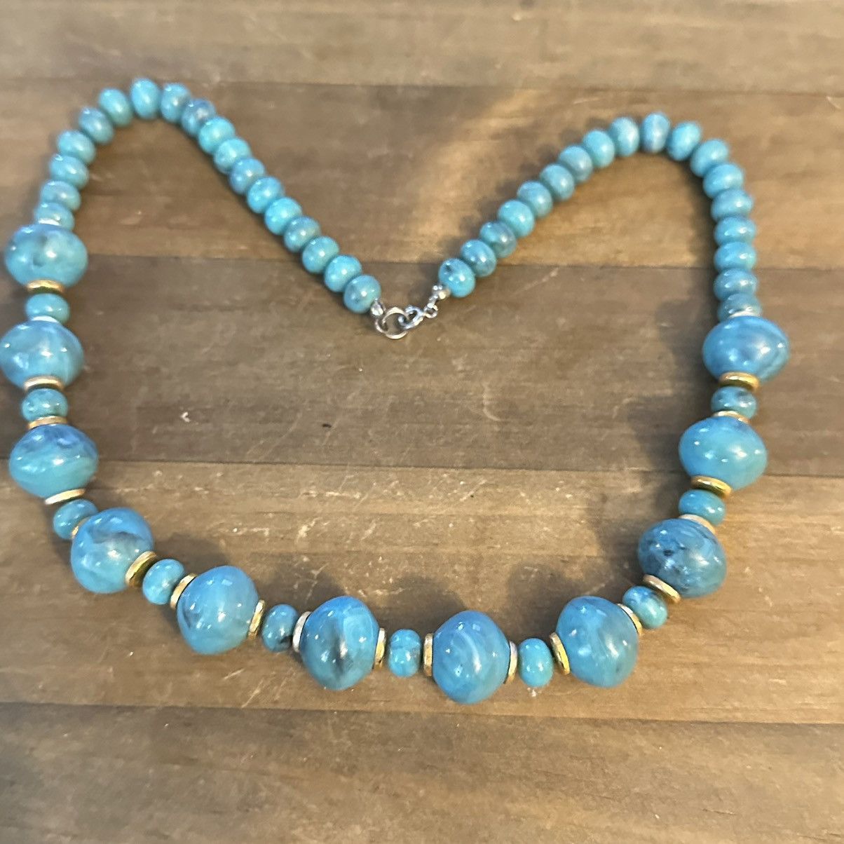 Vintage Vintage blue lucite bead necklace Size ONE SIZE - 2 Thumbnail