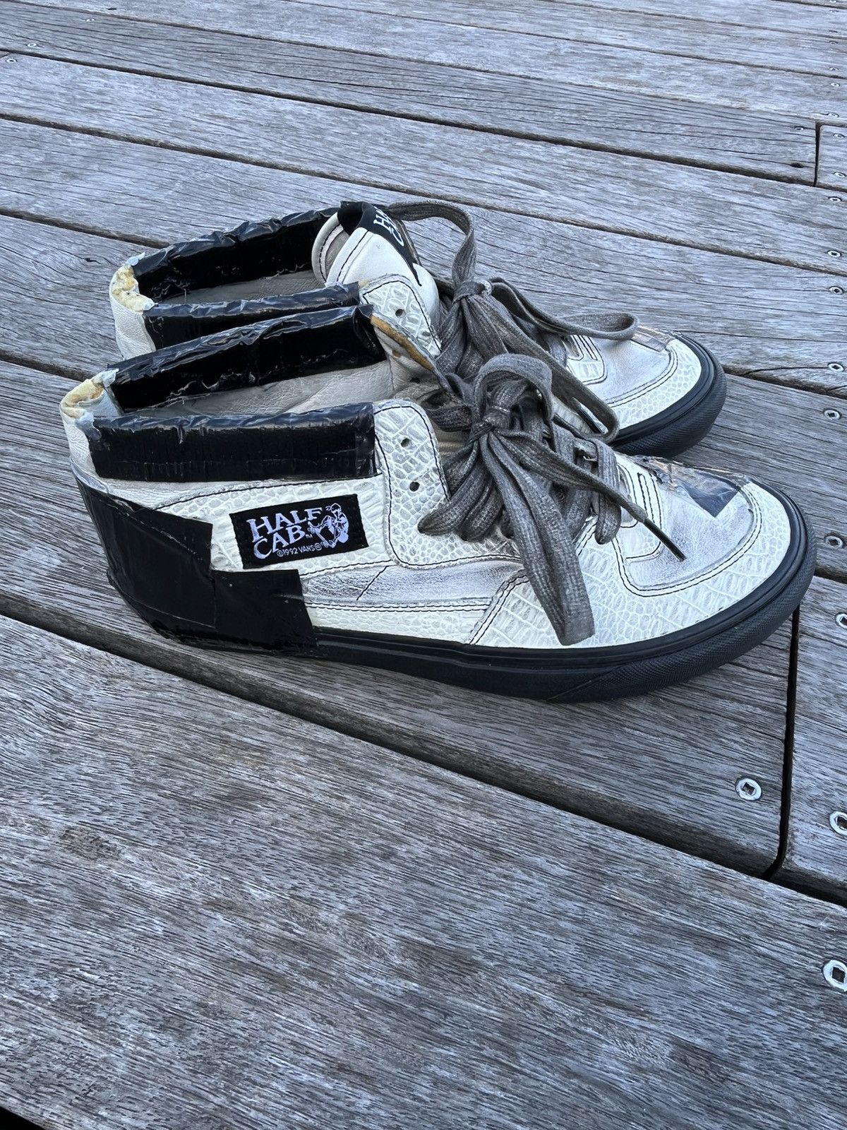 Vans Vans HALF CAB LUX DUCT MARSHMALLOW Size US 9 / EU 42 - 3 Thumbnail