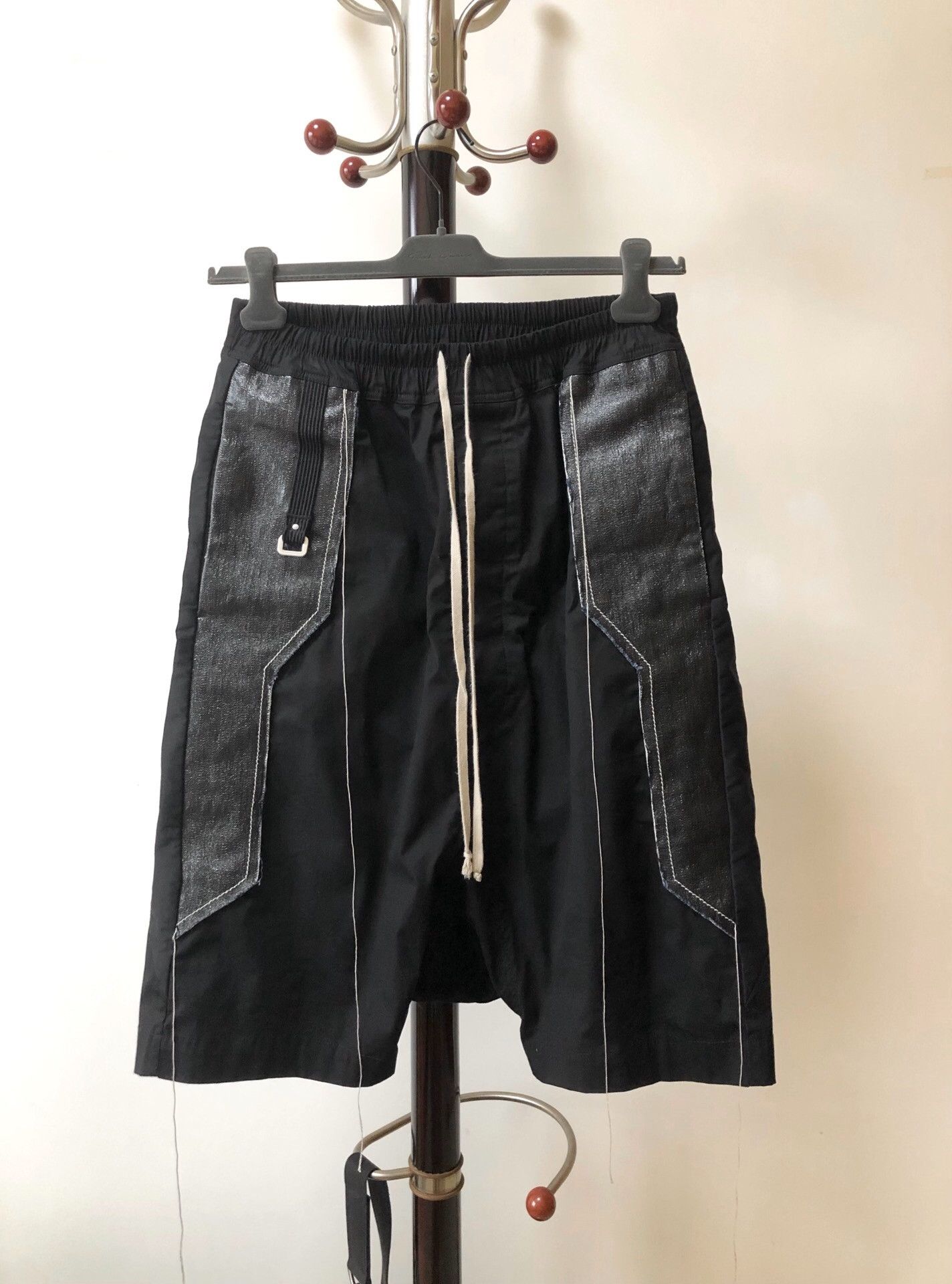 Rick Owens Rick Owens 19s Fringe Shorts Size US 32 / EU 48 - 1 Thumbnail