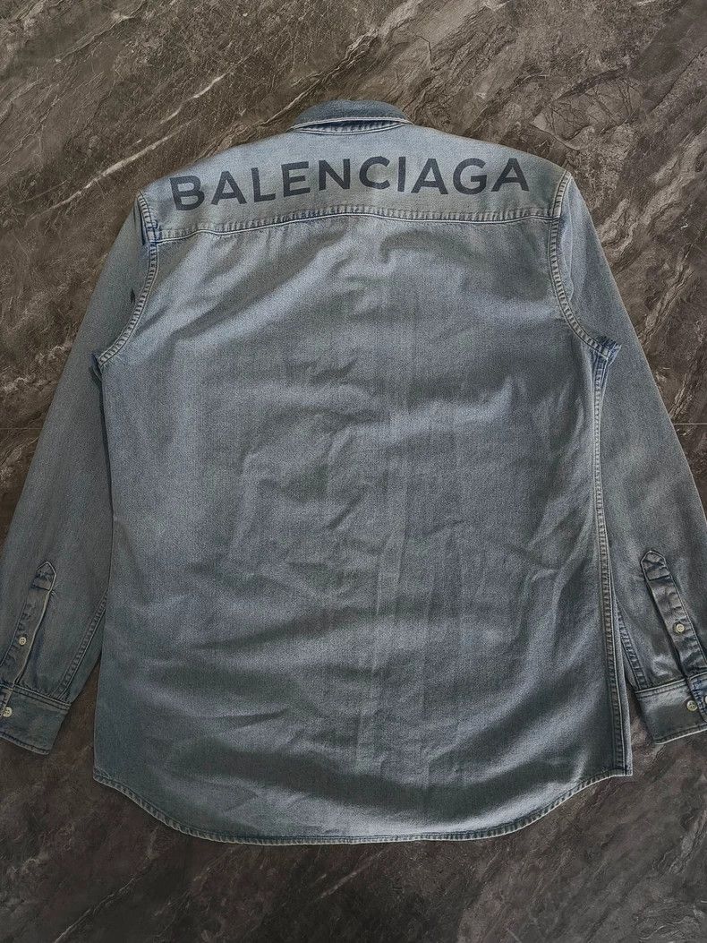 Balenciaga Balenciaga Denim Jacket with Back Logo - dmc Size US L / EU 52-54 / 3 - 1 Thumbnail