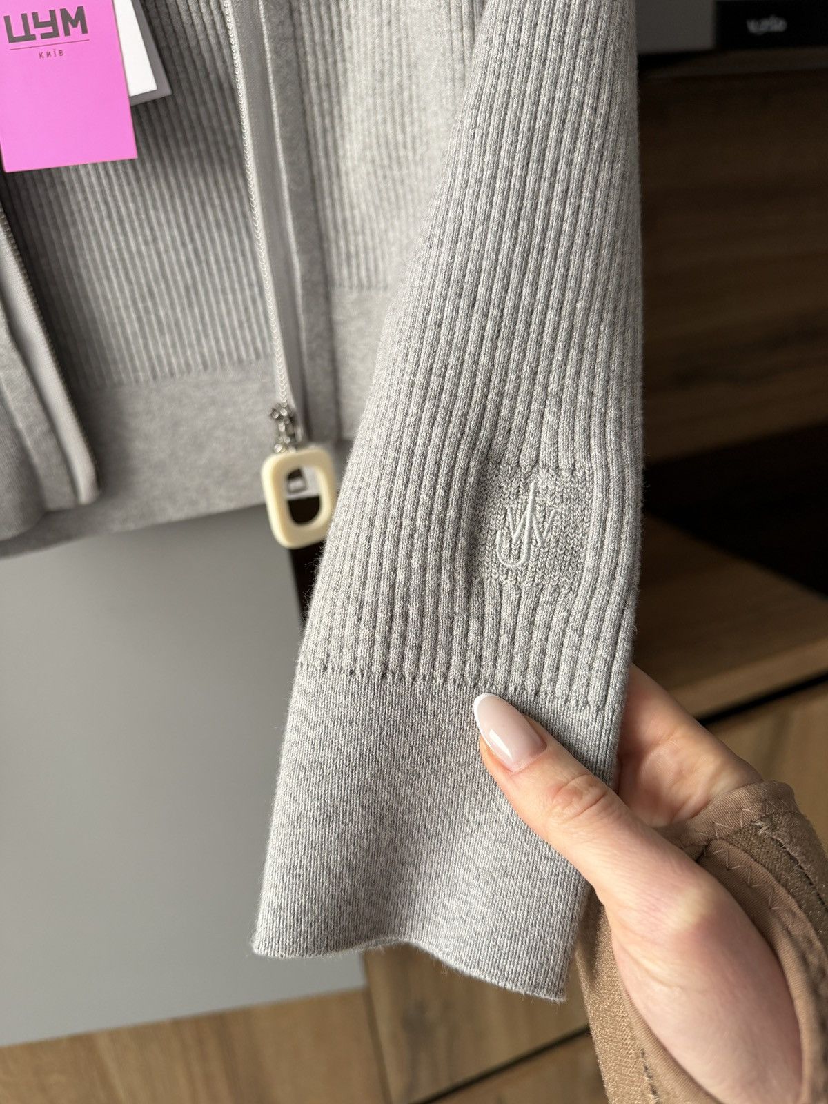 JW Anderson JW Anderson Logo Embroidered Cotton Blend Zip Cardigan Size XS / US 0-2 / IT 36-38 - 7 Thumbnail