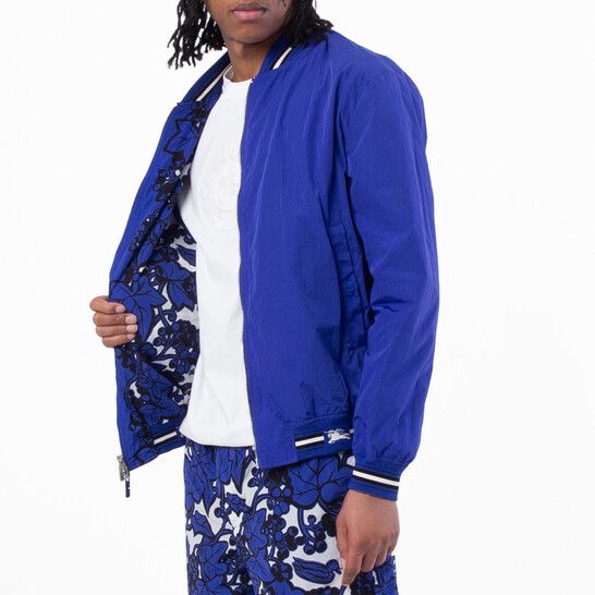 Burberry o1w1db10226 Reversible Ivy Print Bomber Jacket In Multicolor Size US L / EU 52-54 / 3 - 6 Thumbnail