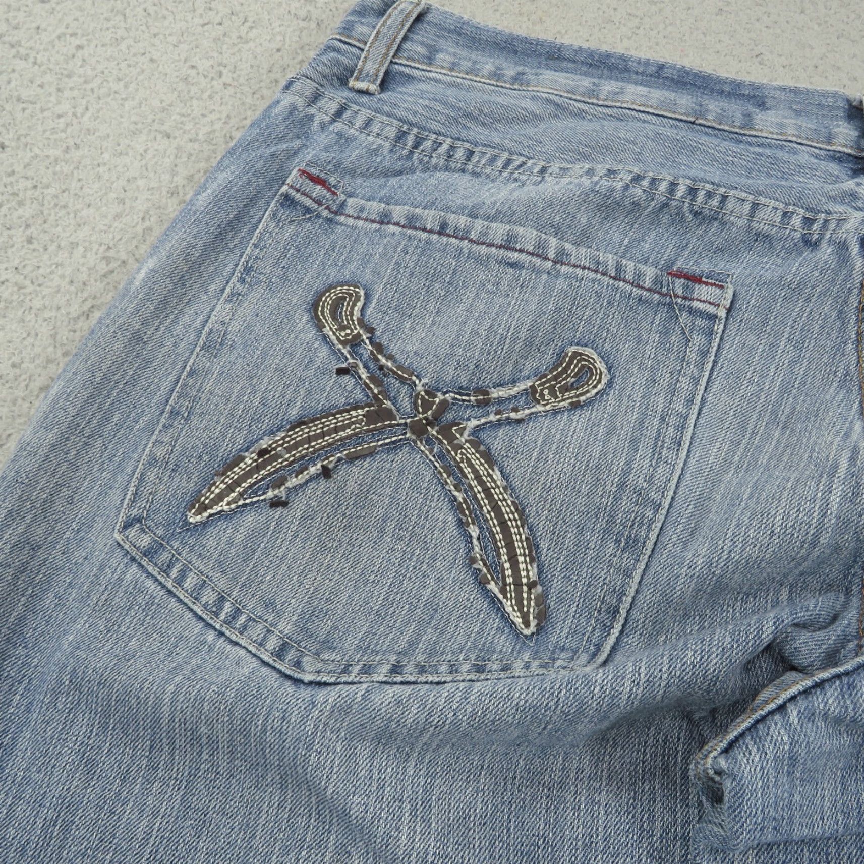 Vintage VINTAGE Artful Dodger Jeans Mens 38 Baggy Grunge Skater Embroidered 10 Leg Opening Pipes Denim 5-Pocket Design Blue Cotton Size US 38 / EU 54 - 5 Thumbnail