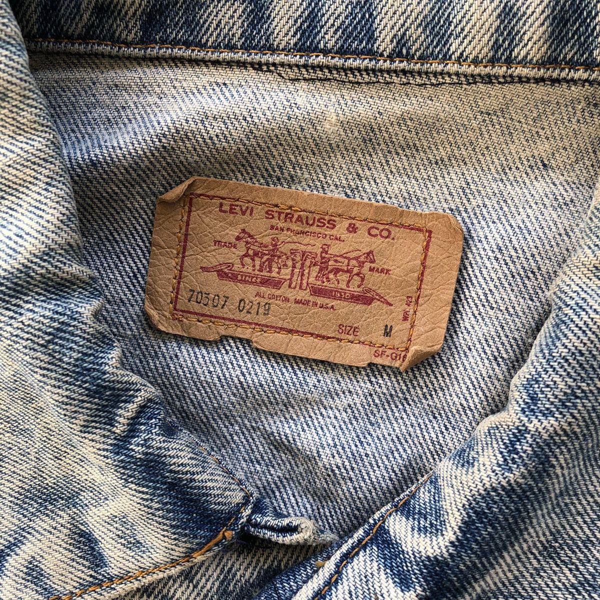 LEVI'S 70507 0219 Acid Wash Denim Tucker Jacket