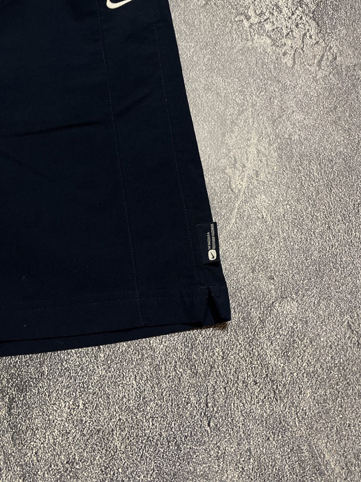 Nike × Vintage Vintage Navy Nike Shorts Size US 33 - 3 Thumbnail