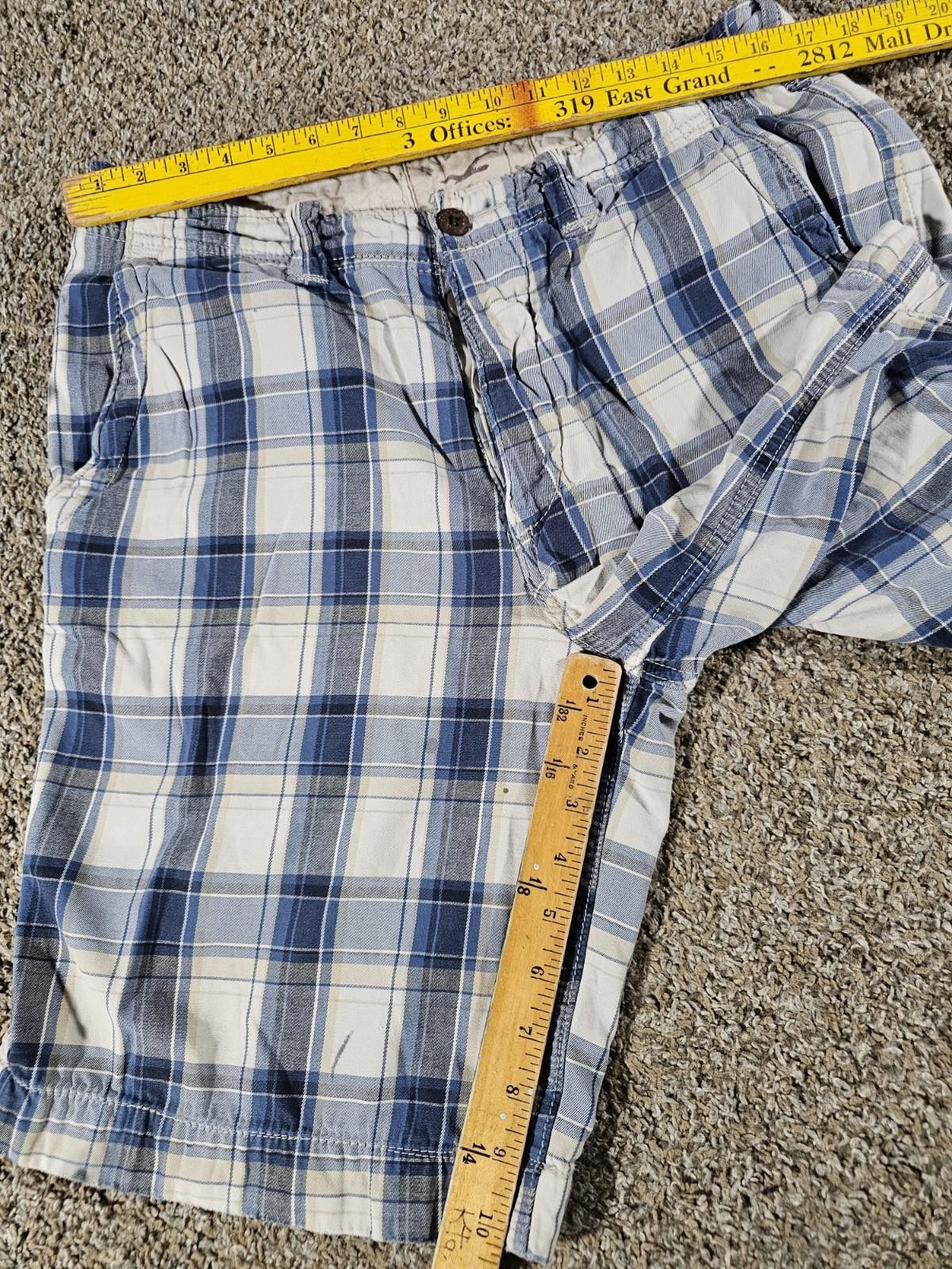 Hollister Hollister White Blue Plaid Sz 32 Shorts Size US 32 / EU 48 - 3 Thumbnail