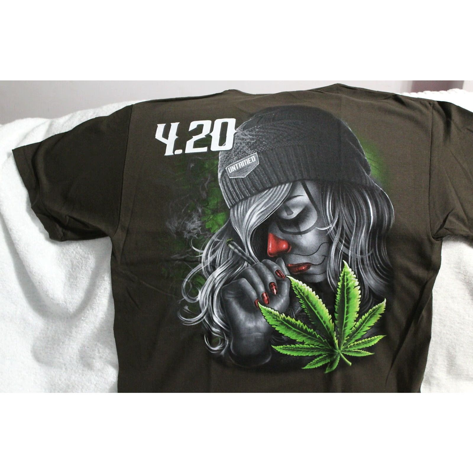 Vintage VINTAGE Marijuana Leaf T-Shirt Men Large Brown Graphic Tee 420 Untamed Cannabis Novelty Size US L / EU 52-54 / 3 - 2 Thumbnail