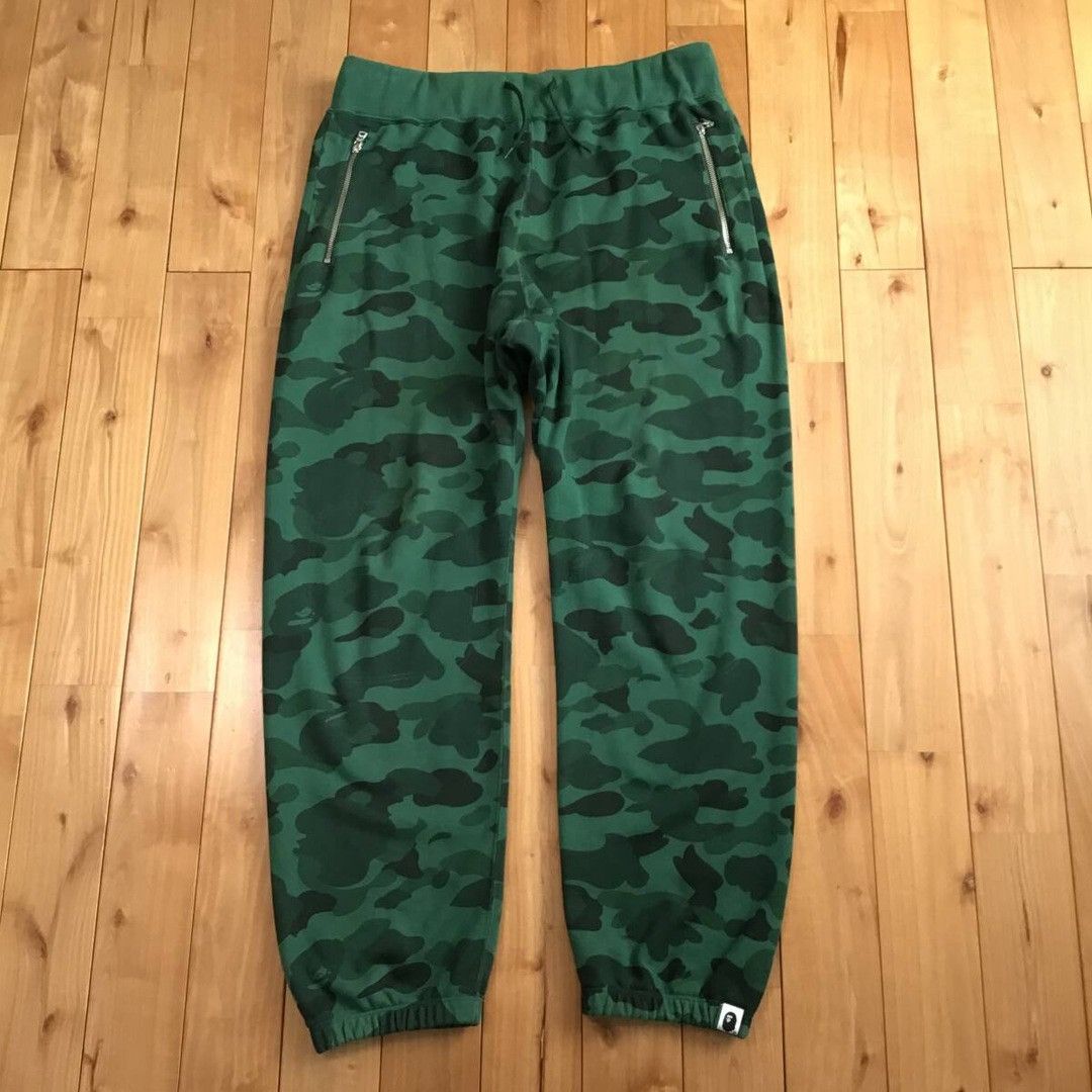 Bape 🔥Aoyama Exclusive🔥 BAPE CAMO Sweat pants APE NIGO ★size L Size US 34 / EU 50 - 1 Thumbnail