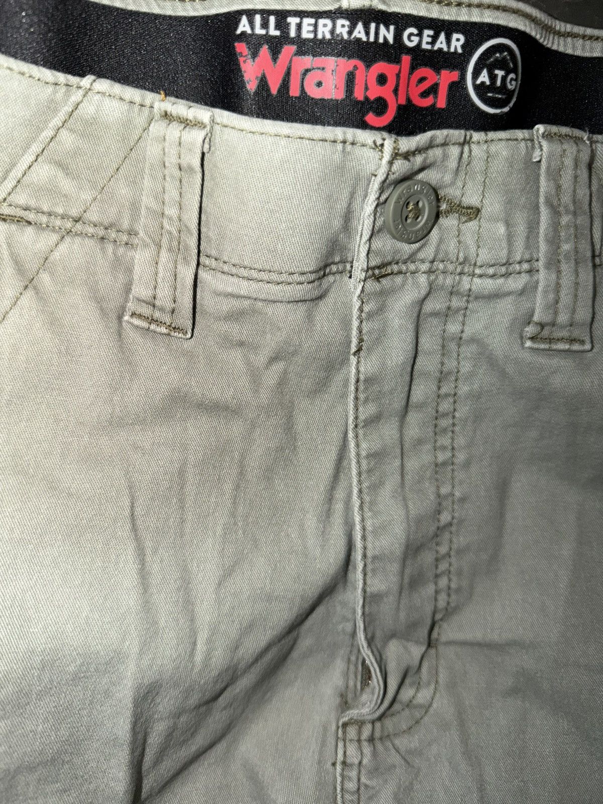 Wrangler Vintage Wrangler ATG cargo pants khaki men’s 30x32 Size US 30 / EU 46 - 4 Thumbnail