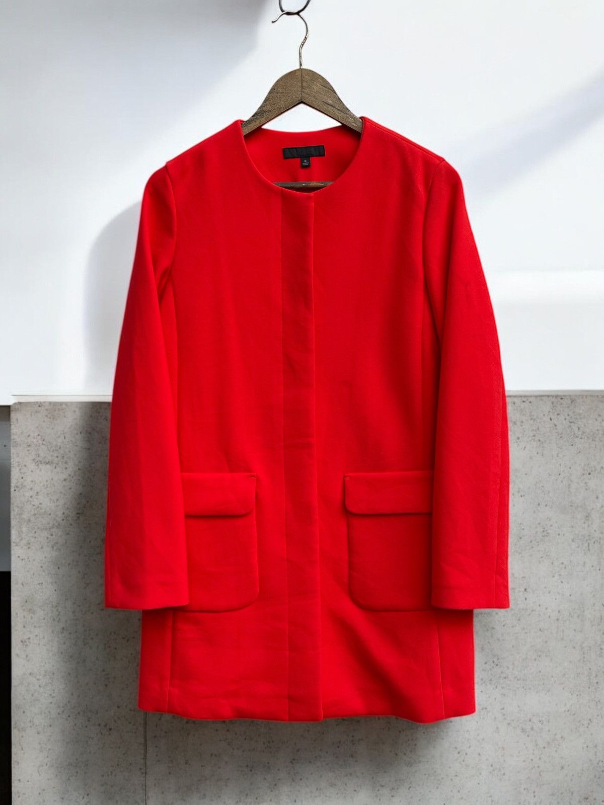 Uniqlo Uniqlo women's Collarless Single-brested Red Coat Size M / US 6-8 / IT 42-44 - 1 Thumbnail