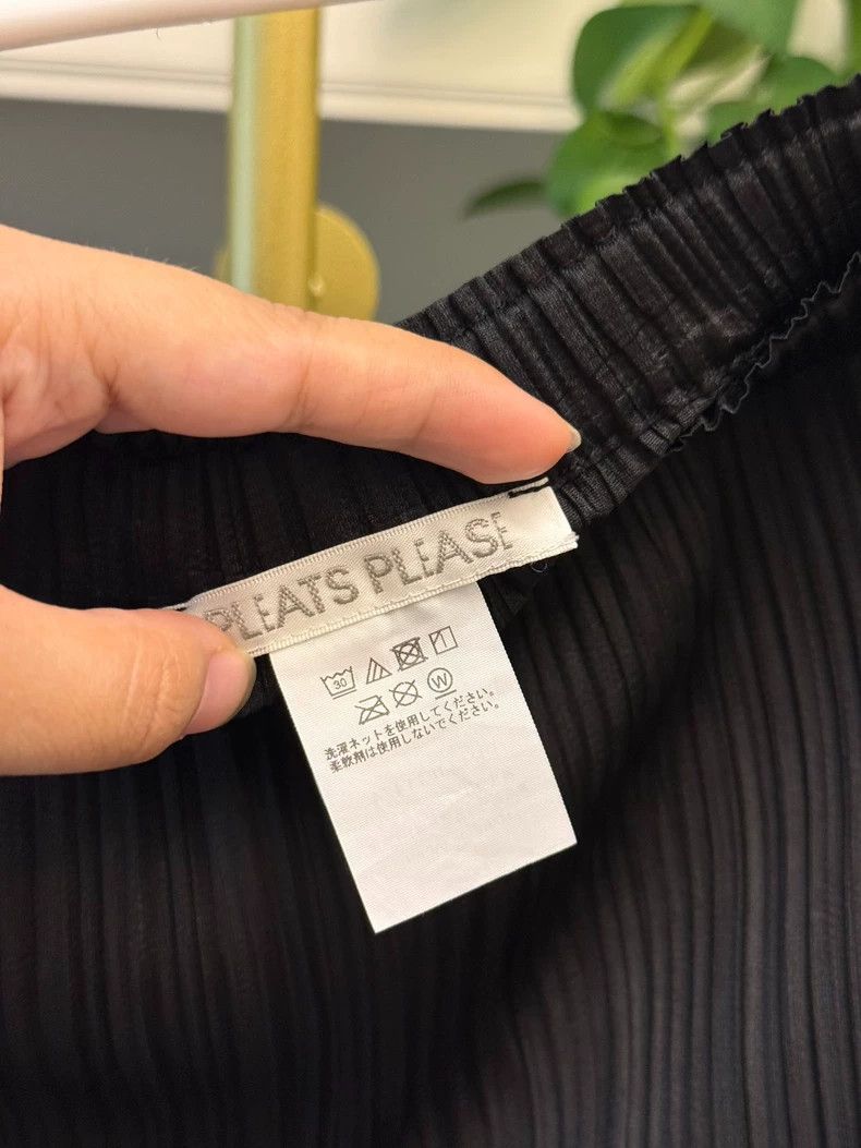 Issey Miyake Issey Miyake size:4 Black pleated pants Size 42" / US 20 - 4 Thumbnail
