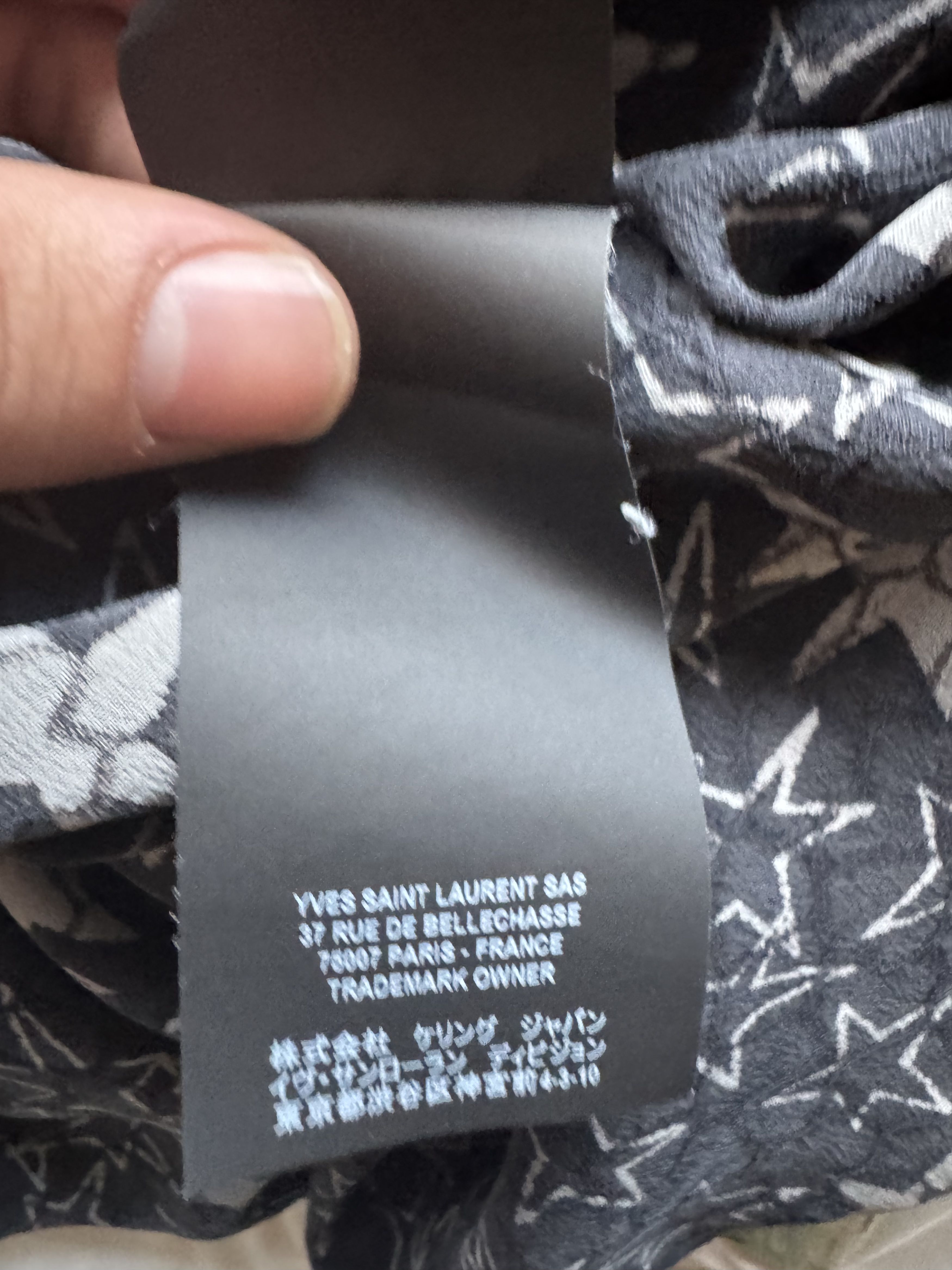 Saint Laurent Paris SS20 Star Print Silk Shirt Size US S / EU 44-46 / 1 - 20 Thumbnail