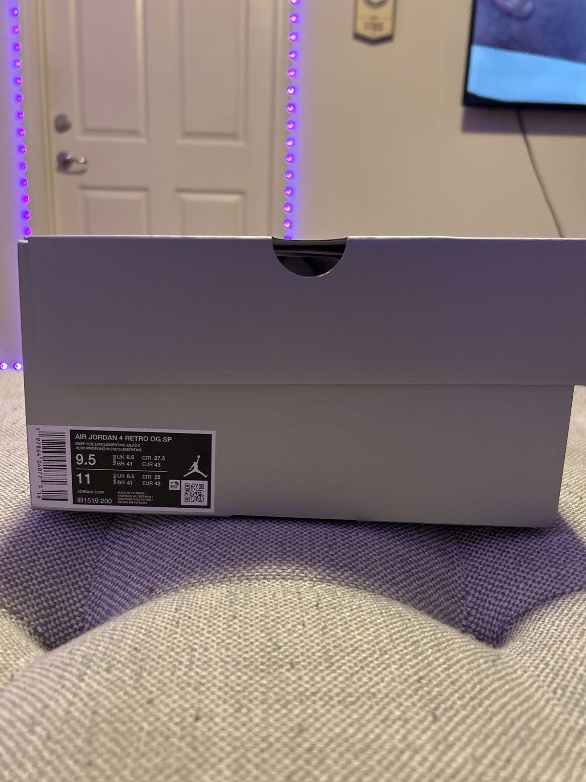 Jordan Brand × Undefeated Jordan 4 Undefeated Size US 9.5 / EU 42-43 - 7 Thumbnail