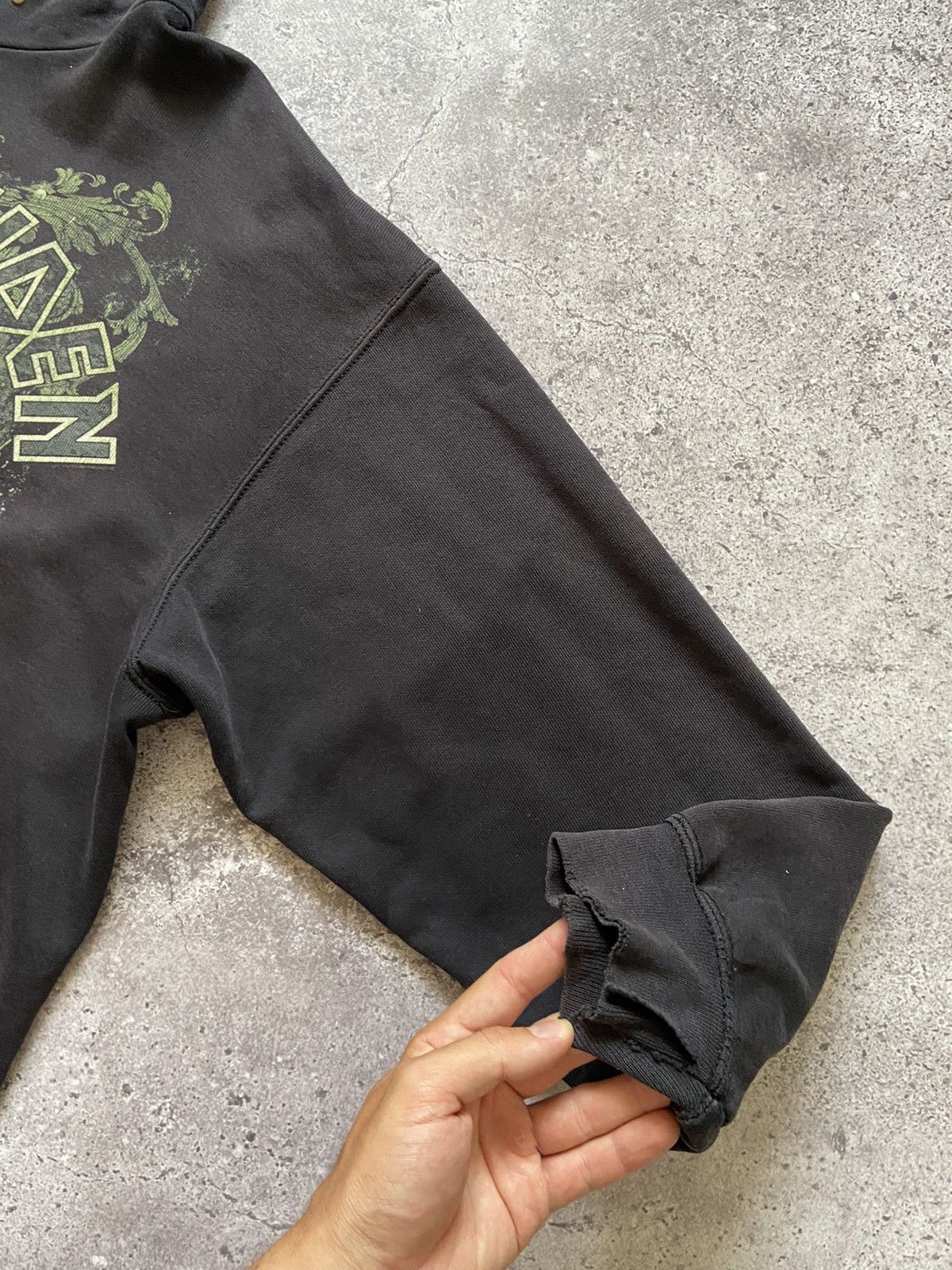 Band Tees Vintage 00’s Iron Maiden Brave New World Band Trashed Hoodie Size US L / EU 52-54 / 3 - 9 Thumbnail