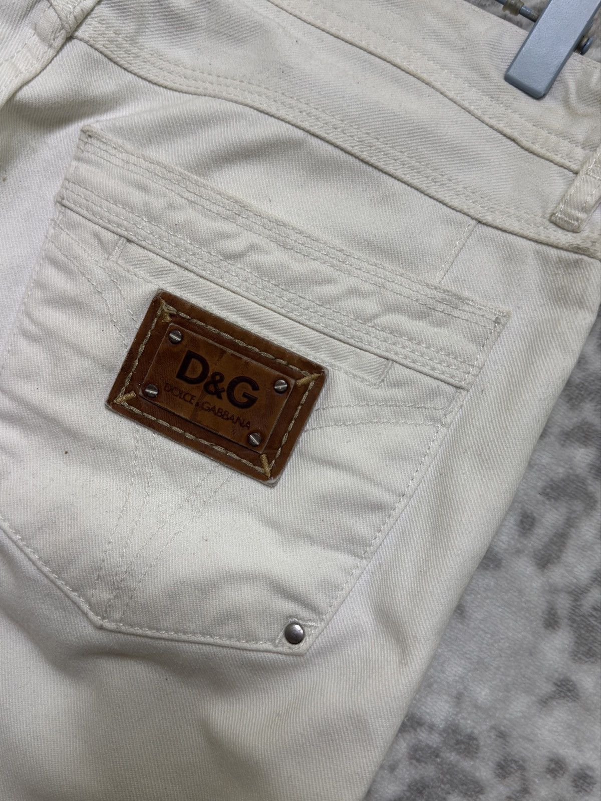 Dolce & Gabbana Vintage Dolce & Gabbana White Straight-Leg Jeans D&G Patch Size US 33 - 12 Thumbnail
