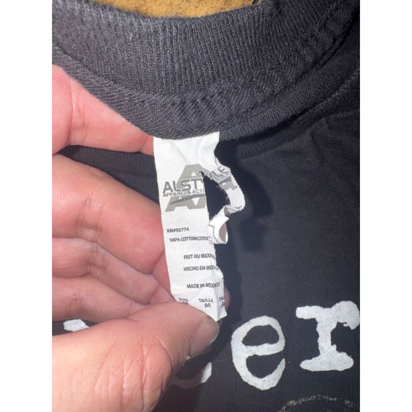 Vintage Ed Sheeran 2015 Tour T-Shirt Black Medium 18x27.5 Thinking Out Land Band Tee Size US M / EU 48-50 / 2 - 3 Thumbnail
