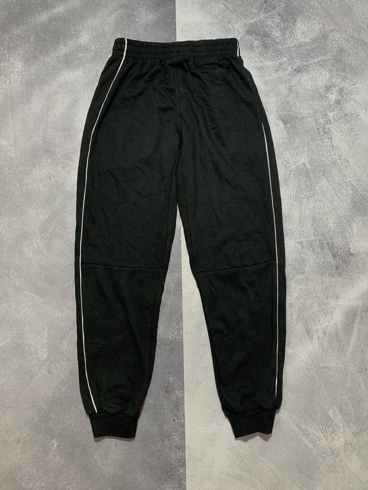 Umbro × Vintage Vintage Umbro joggers streetwear Y2K casual style size S Size US 30 / EU 46 - 7 Thumbnail