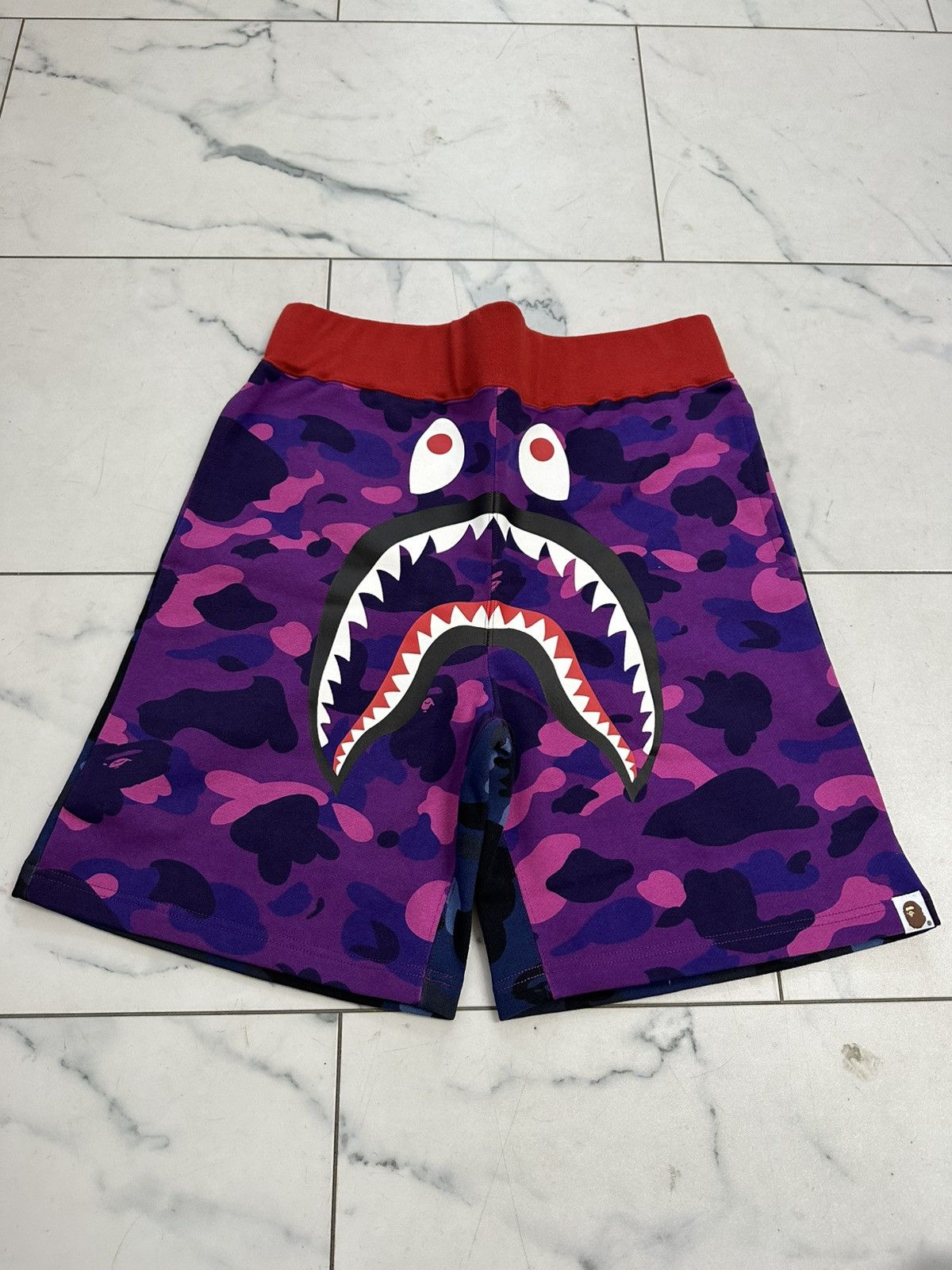 Bape Bape Shark Sweat Shorts Size US 34 / EU 50 - 1 Thumbnail