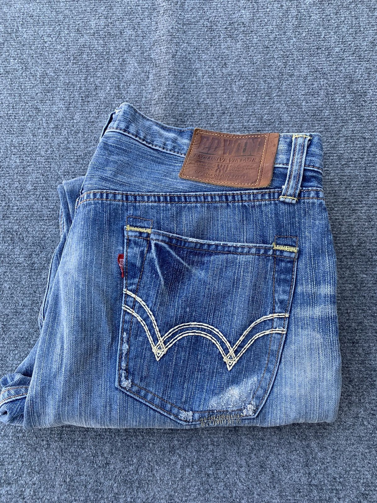 Edwin Distressed Edwin XV faded blue. Size US 37 - 10 Thumbnail