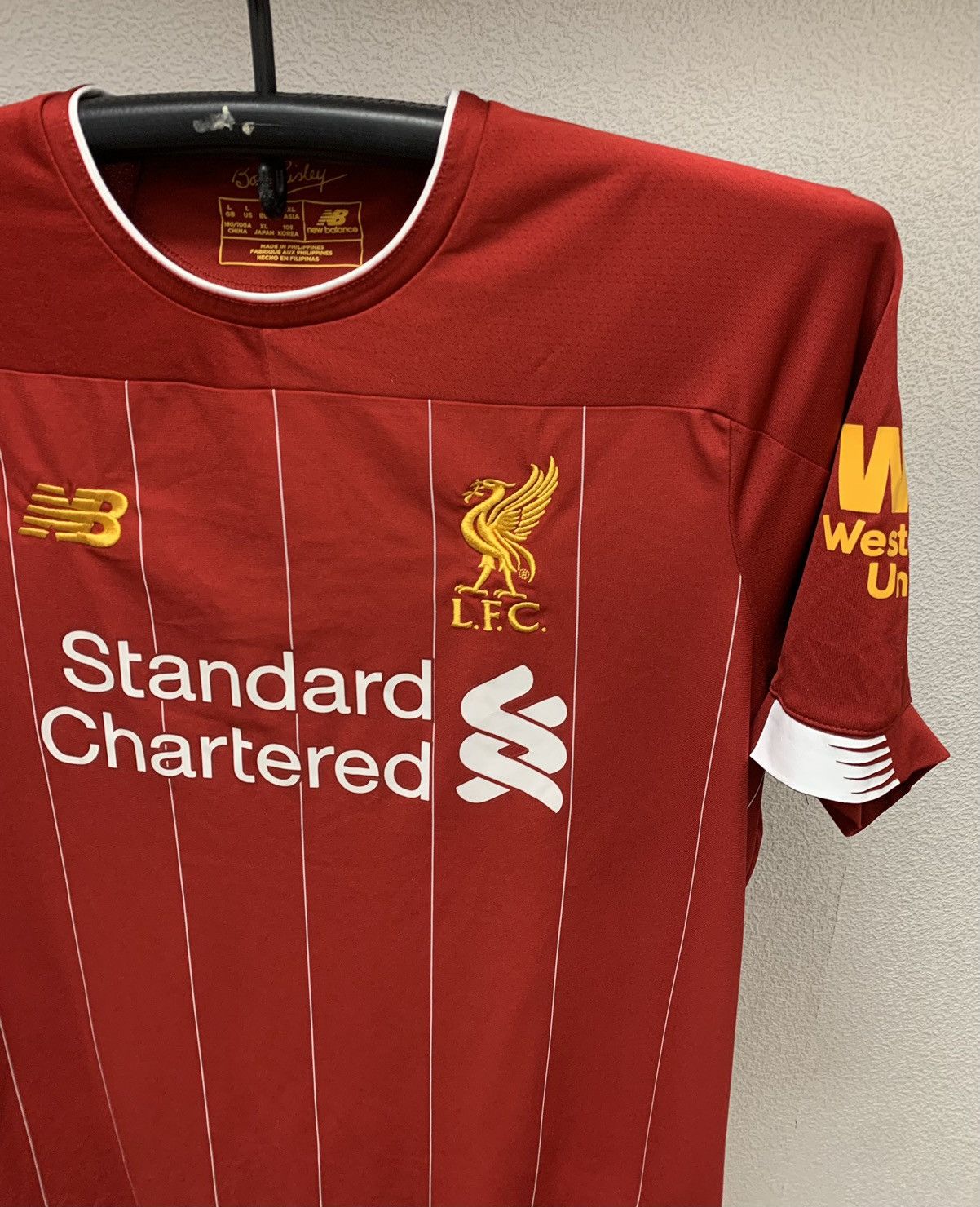 New Balance Liverpool new balance soccer jersey L standard chartered Size US L / EU 52-54 / 3 - 4 Thumbnail