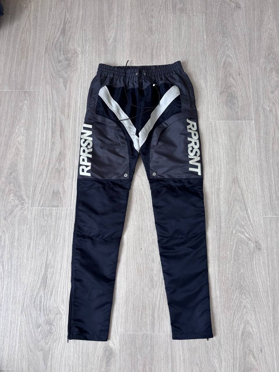 Represent Clo. Represent clo nylon racing pants rare Size US 29 - 1 Thumbnail