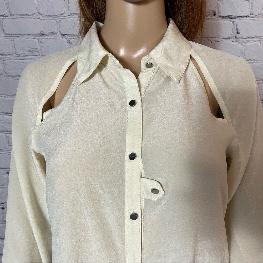 Other Aryn K Silk Lace Ivory Long Sleeve Cut Out Blouse Size S Size S / US 4 / IT 40 - 3 Thumbnail