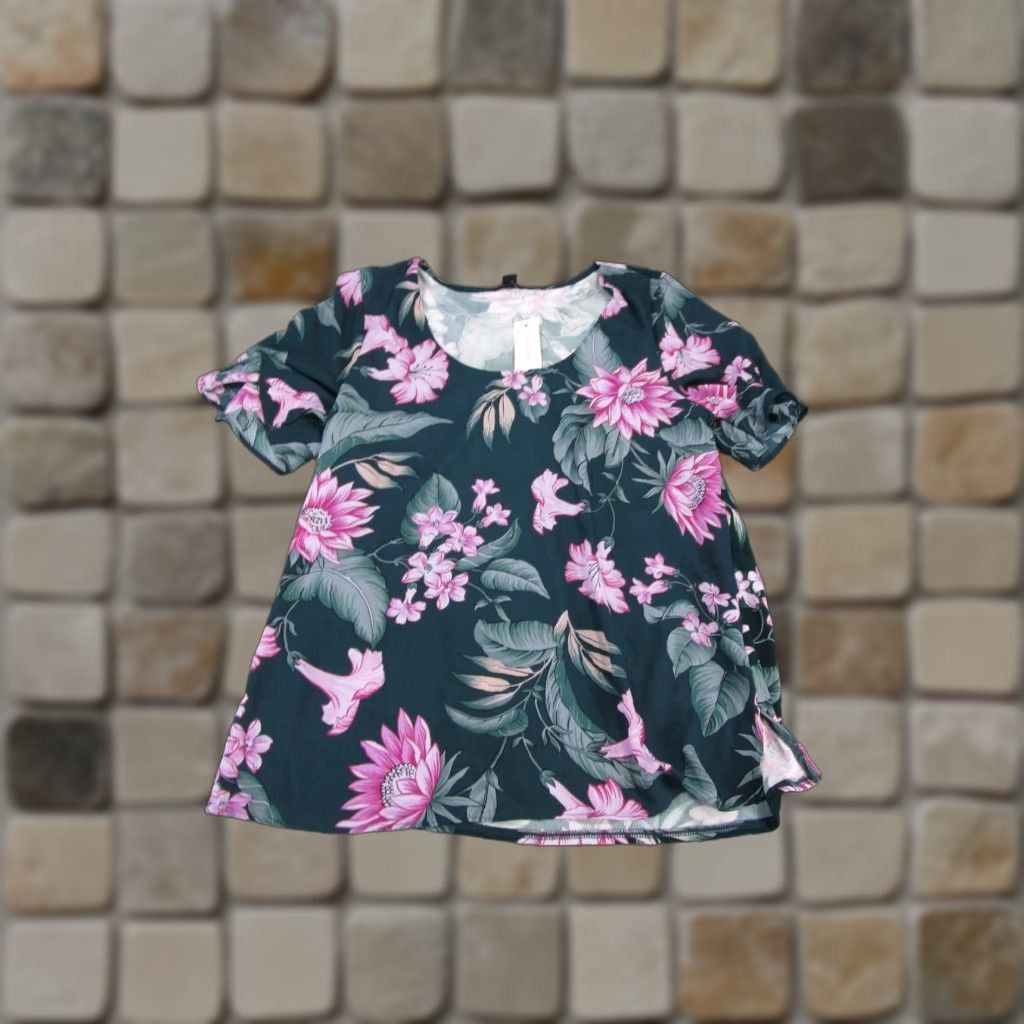 Ann Taylor Ann Taylor Shirt Womens M Blue Floral Blouse Short Sleeve NEW - Regular Fit, Round Neck, Polyester, Casual, Blouse, Women, Brand: Ann Taylor Size M / US 6-8 / IT 42-44 - 1 Thumbnail