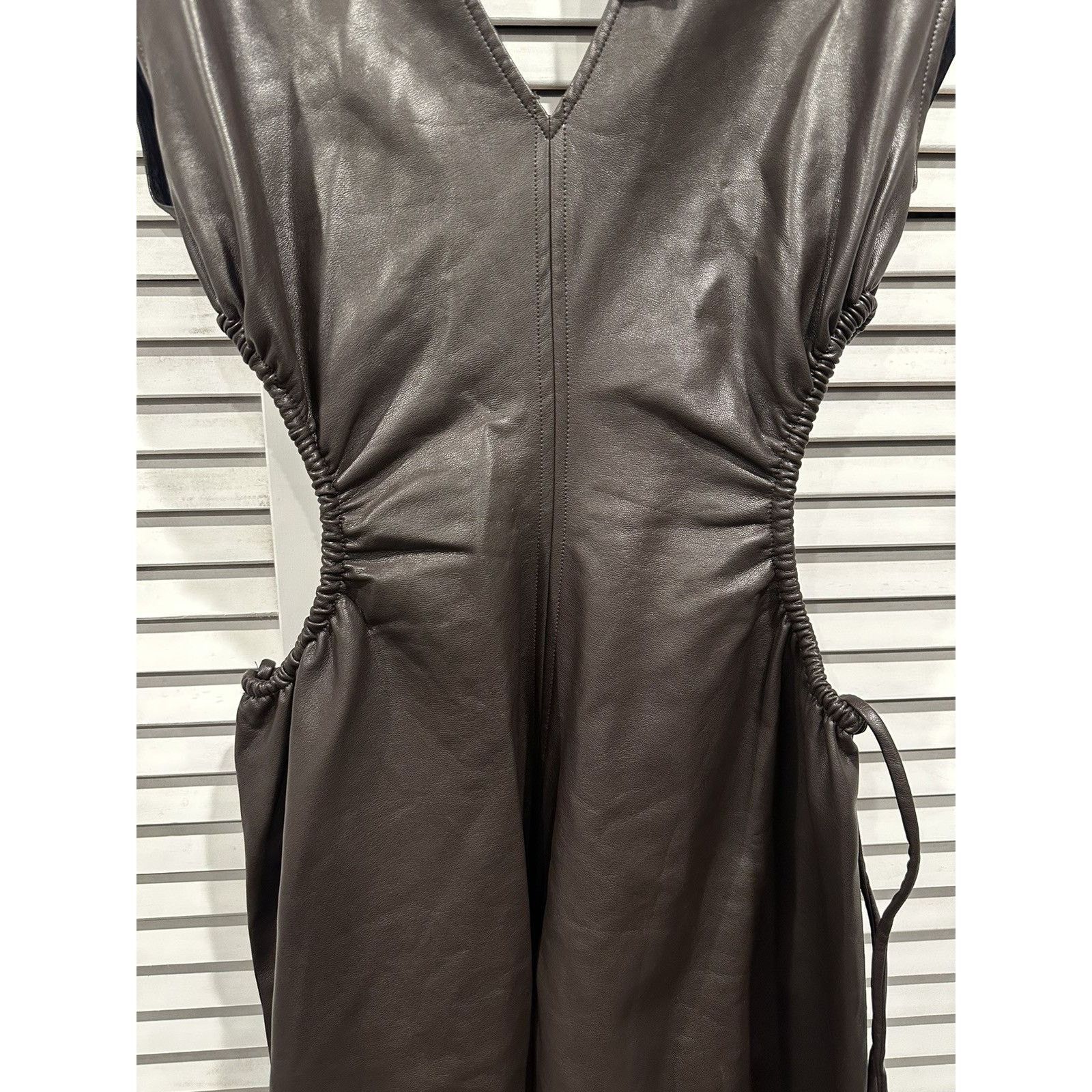 ASTR The Label Miranda Midi Dress in Dark Brown ASTR the Label XS Size XS / US 0-2 / IT 36-38 - 5 Thumbnail