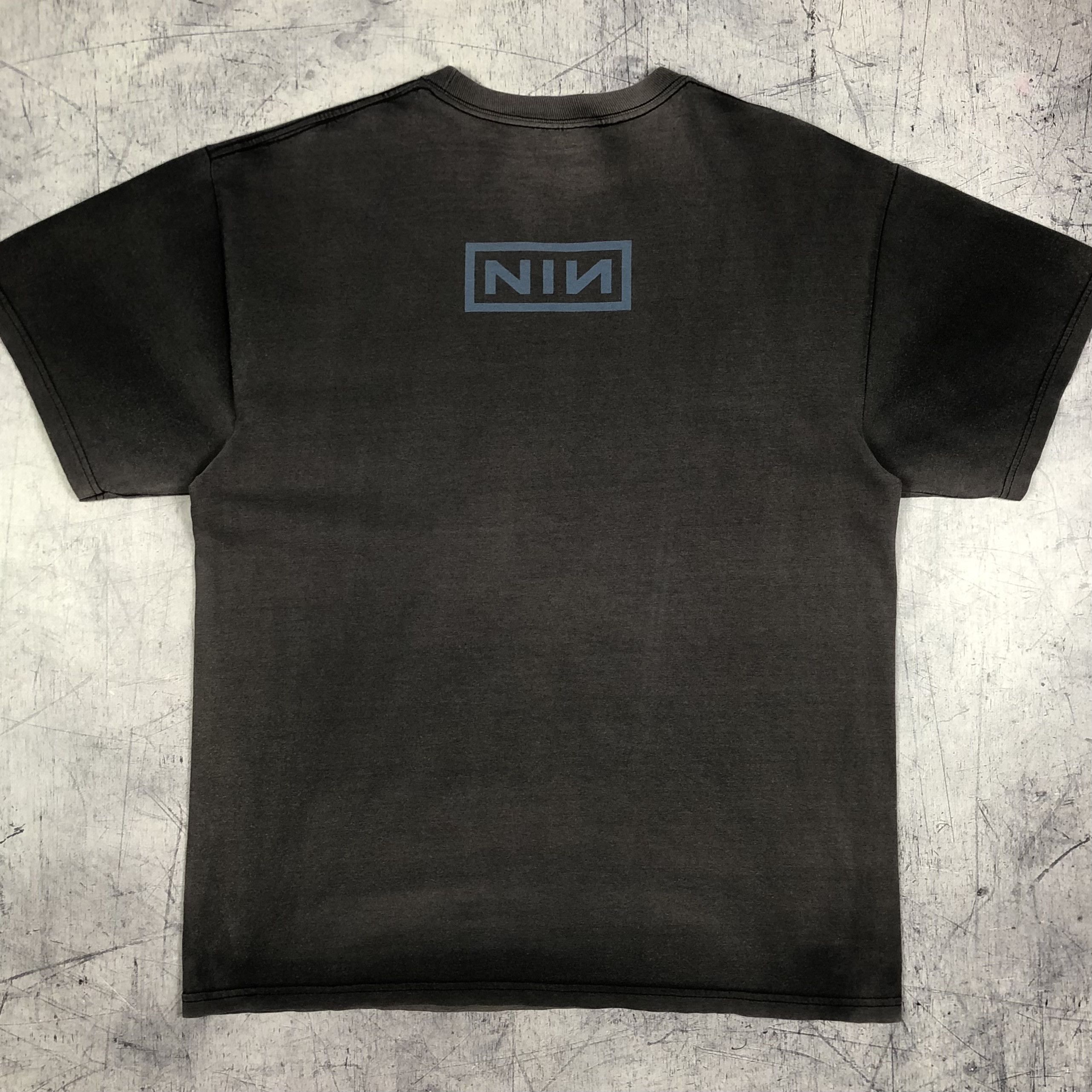 Band Tees Rare Vintage NIN Nine Inch Nails Pretty Hate Machine Tee 90s Size US L / EU 52-54 / 3 - 9 Thumbnail