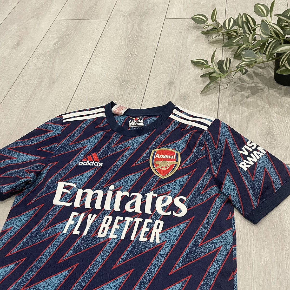 Adidas Adidas Arsenal Emirates Soccer Jersey 2021 T Shirt Fantastic Size US XS / EU 42 / 0 - 2 Thumbnail