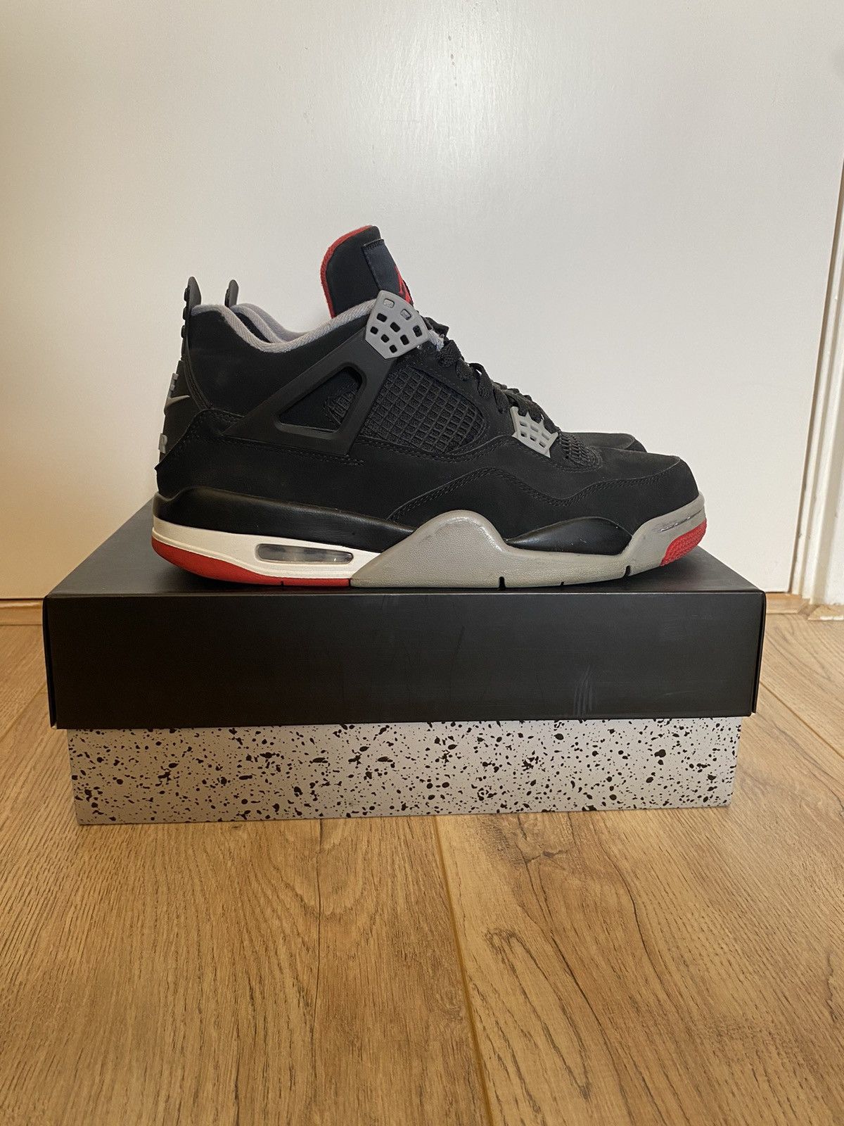 Jordan Brand × Nike Air Jordan 4 retro bred 2019 Size US 9.5 / EU 42-43 - 1 Thumbnail