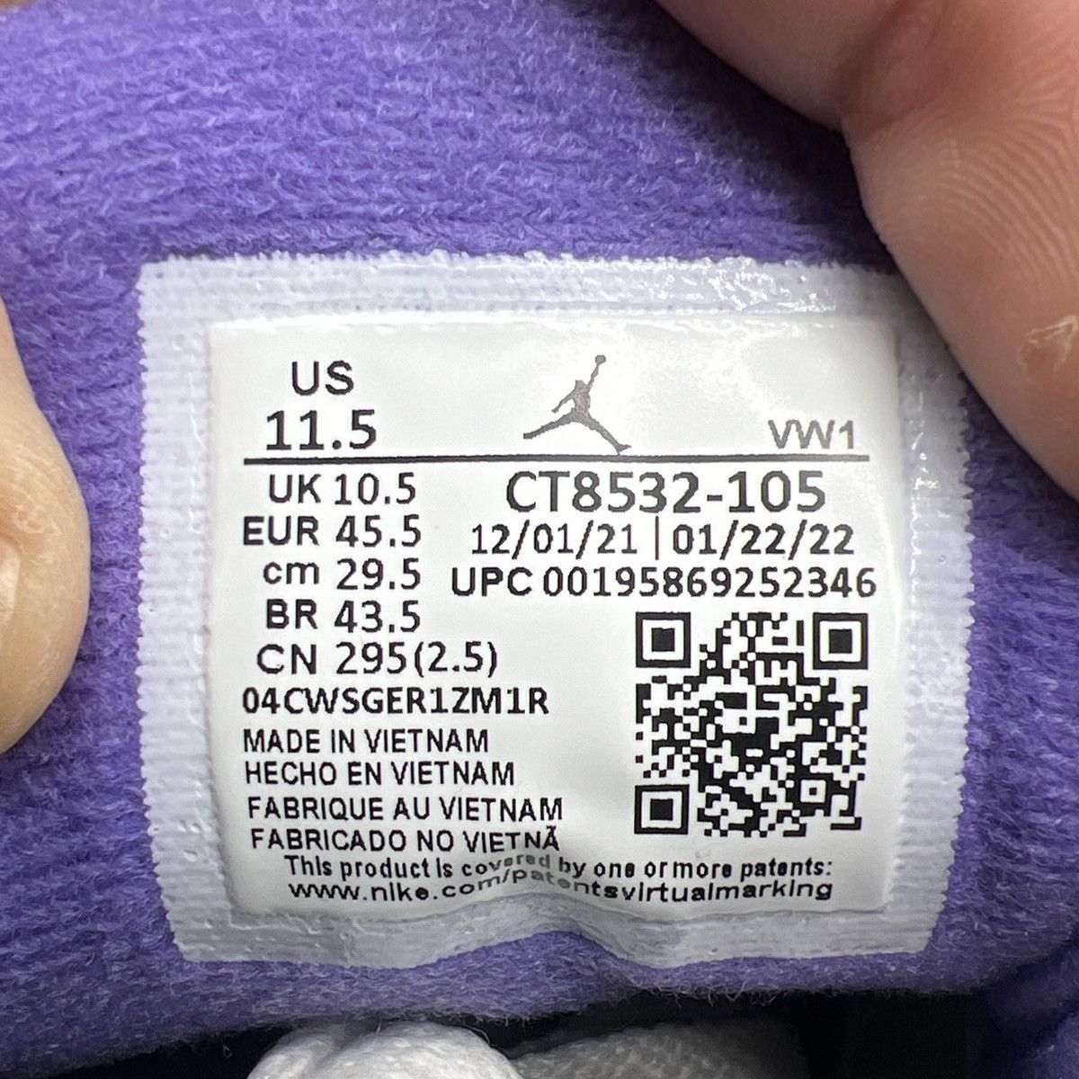 Jordan Brand Air Jordan 3 Dark Iris Size US 11.5 / EU 44-45 - 9 Thumbnail