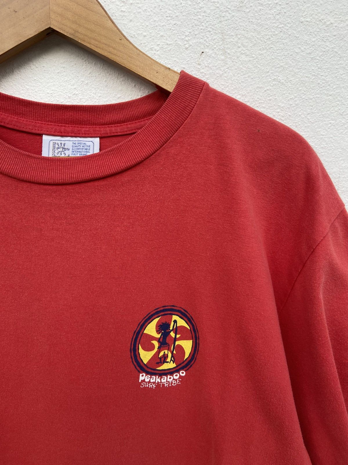 Sun Surf Vintage 90s Vintage Peakaboo t shirt surf tribe Size US L / EU 52-54 / 3 - 4 Thumbnail