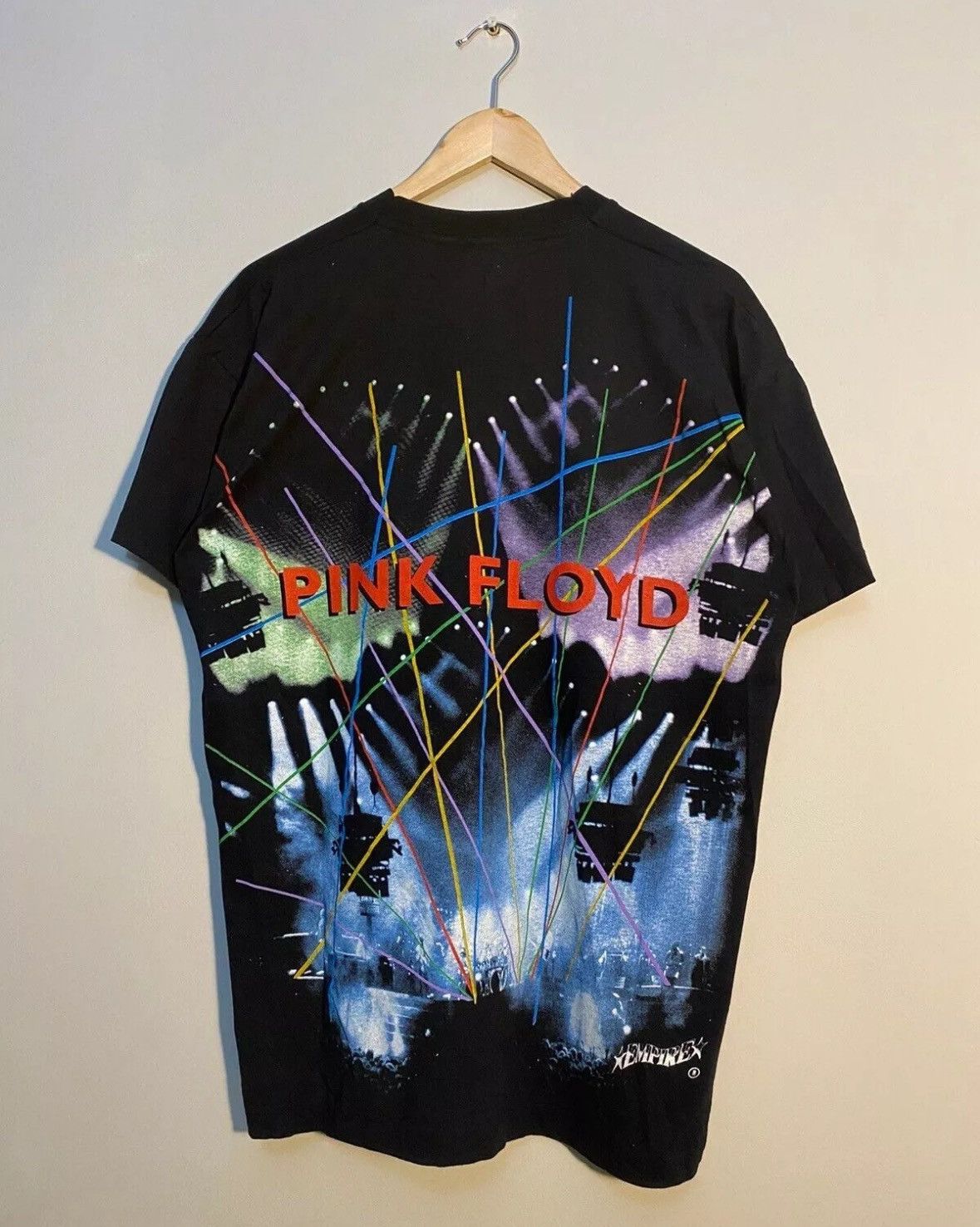 Band Tees 90s Pink Floyd Division Bell European Tour Vintage Band Tee Size US XL / EU 56 / 4 - 2 Thumbnail