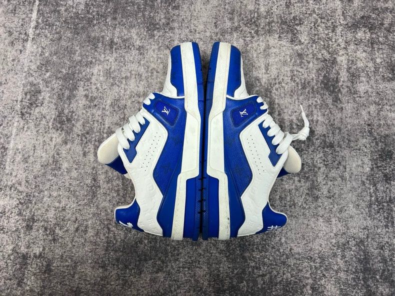 Louis Vuitton Louis Vuitton TRAINER white and blue embossed presbyopic s Size US 6 / EU 39 - 5 Thumbnail