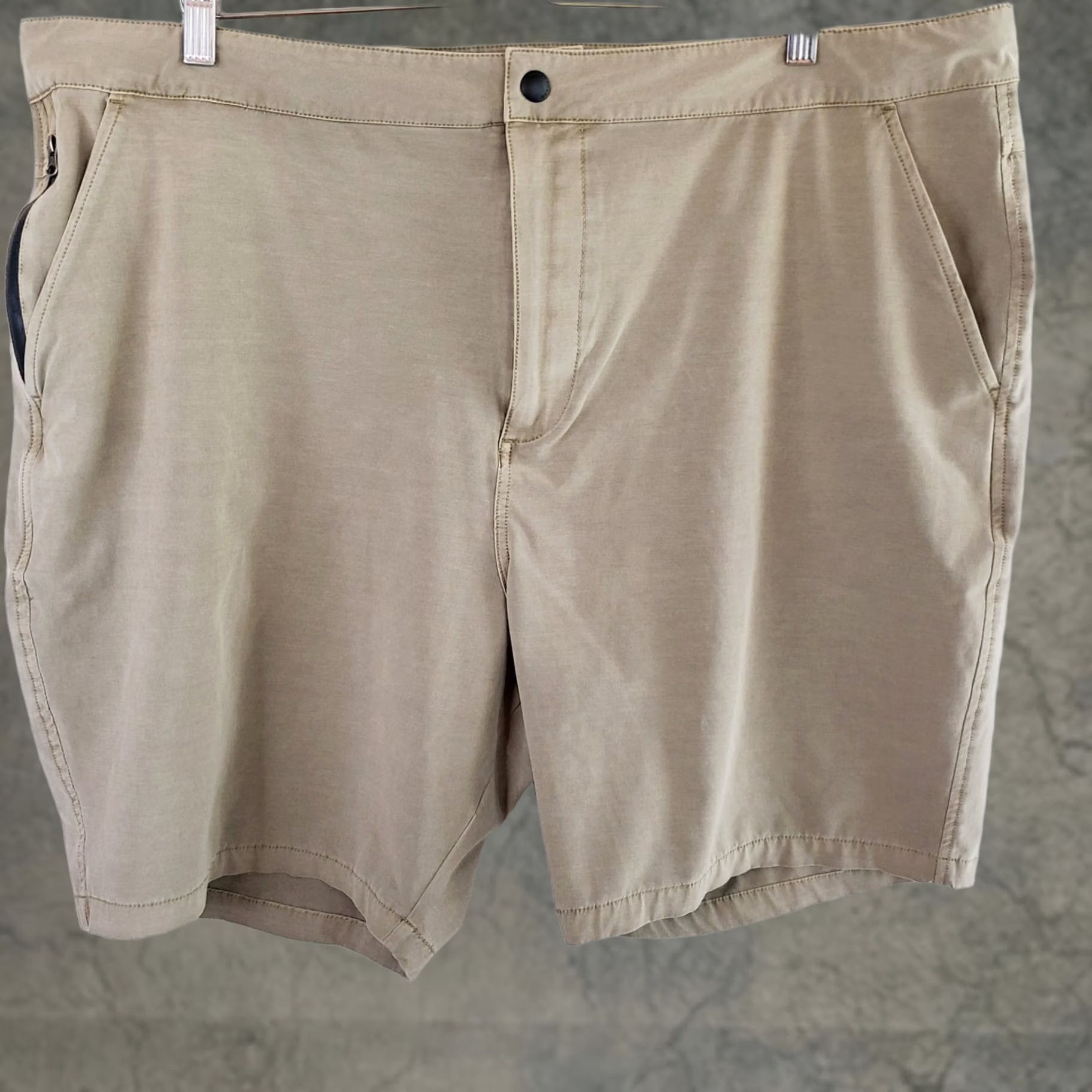 Lucky Brand Lucky Brand Shorts Mens 42x9 Beige Chino Regular Fit Pockets Outdoor Beach Slim? Size US 42 / EU 58 - 1 Thumbnail