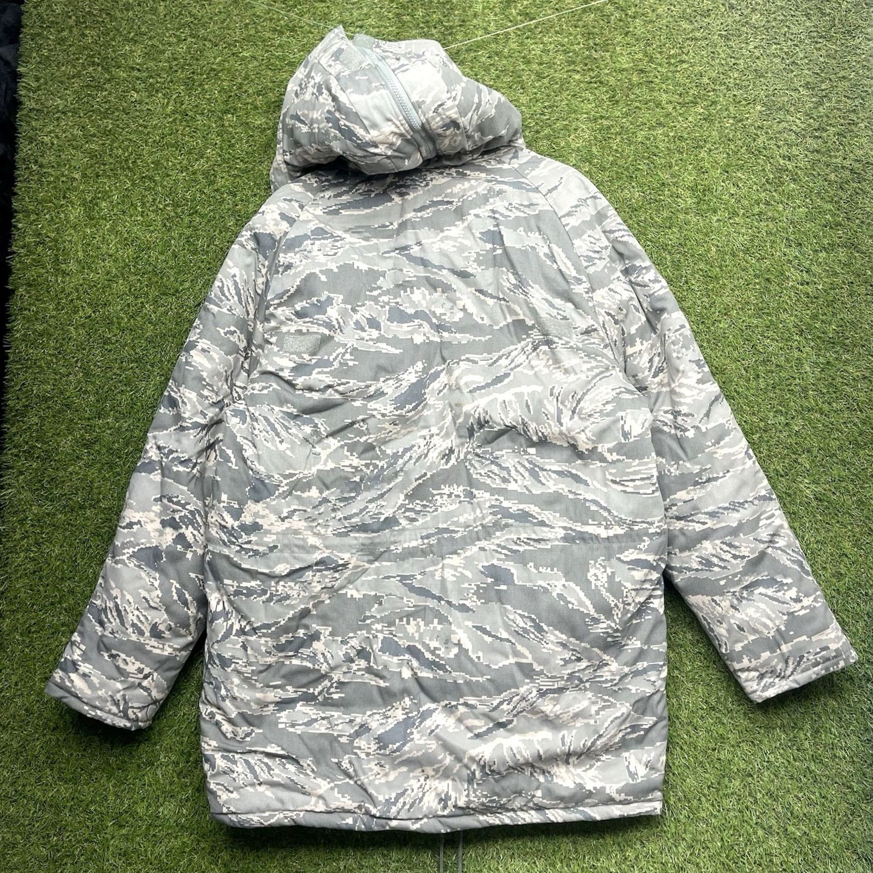 Vintage Dakota Outerwear Parka Jacket Mens Large N3B Military USA Camouflage Hooded Full Zip Pockets NF Fur Trim Nylon Shell 4308 ABU N3B Size US L / EU 52-54 / 3 - 2 Thumbnail