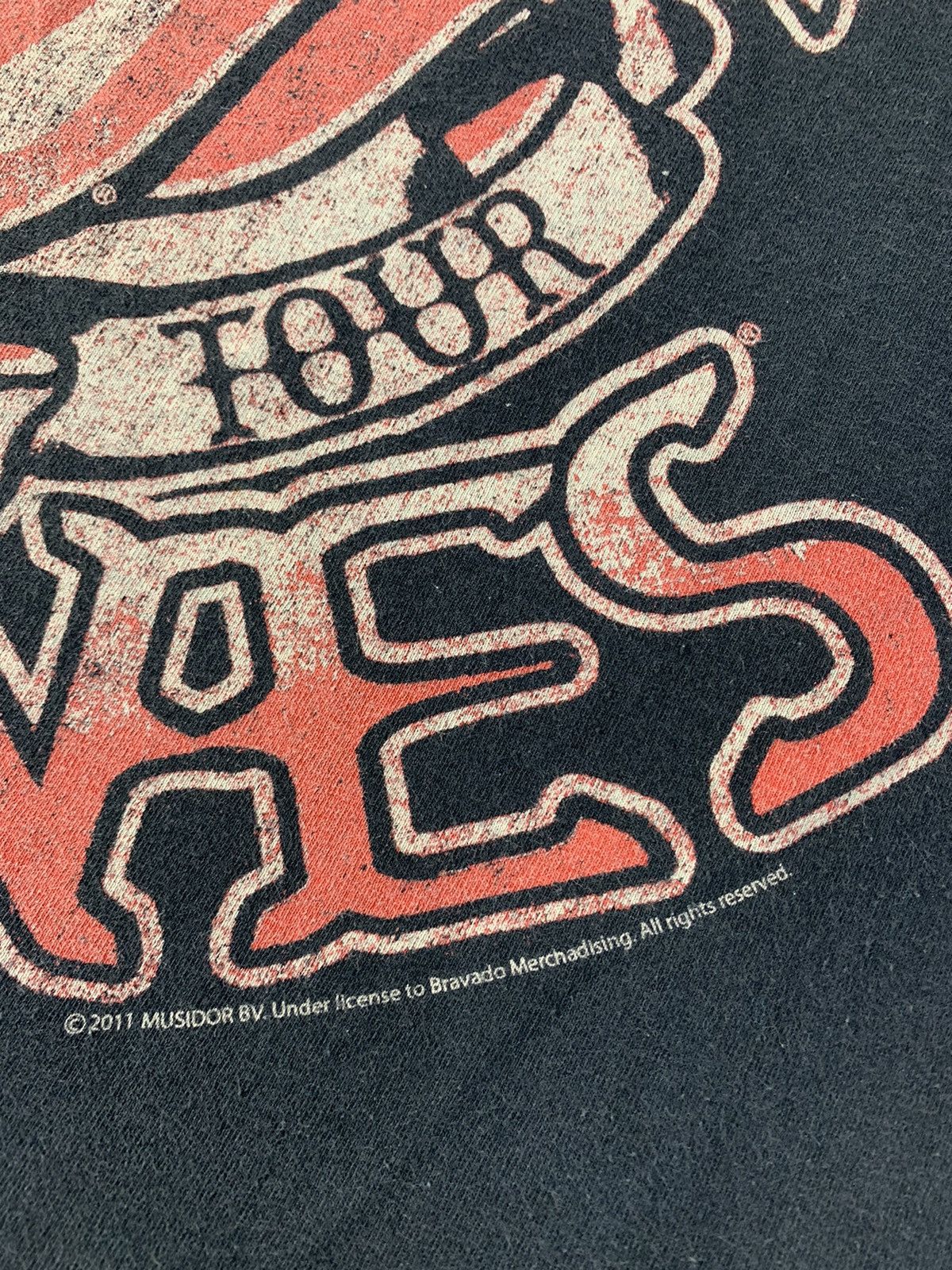 Band Tees 90s The Rolling Stone World Tour 81 Tattoo Screen Tee Size US M / EU 48-50 / 2 - 5 Thumbnail