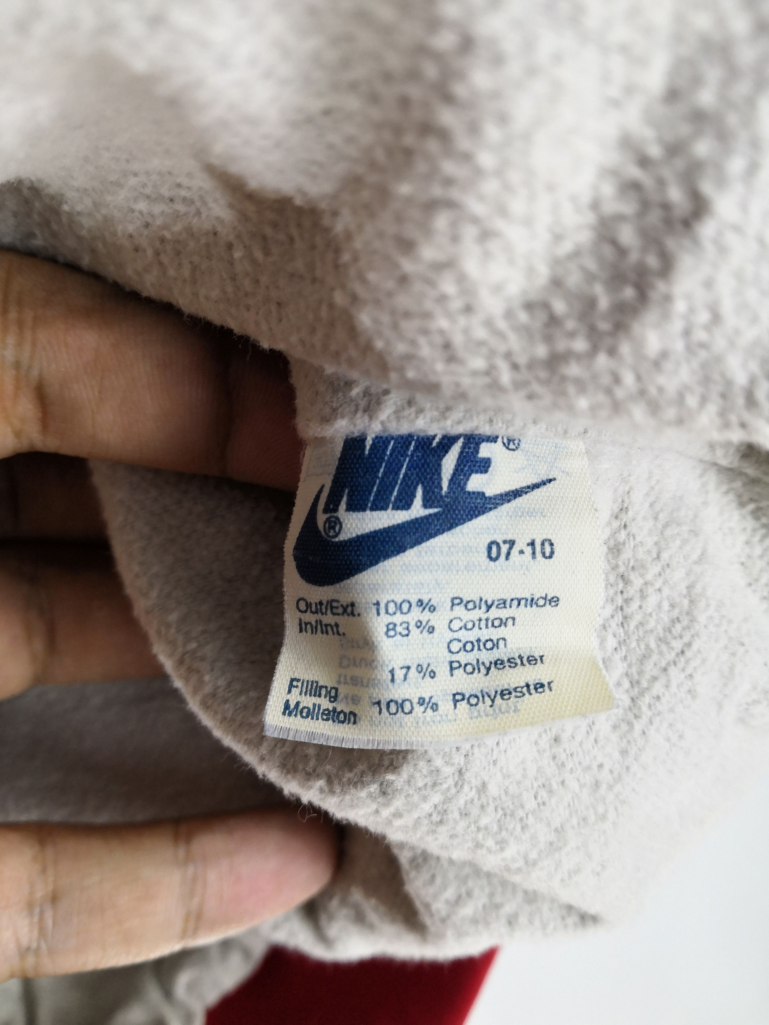 Nike Vintage 90s Nike Puffer Hoodie Jacket Made In Italy Size US L / EU 52-54 / 3 - 7 Thumbnail